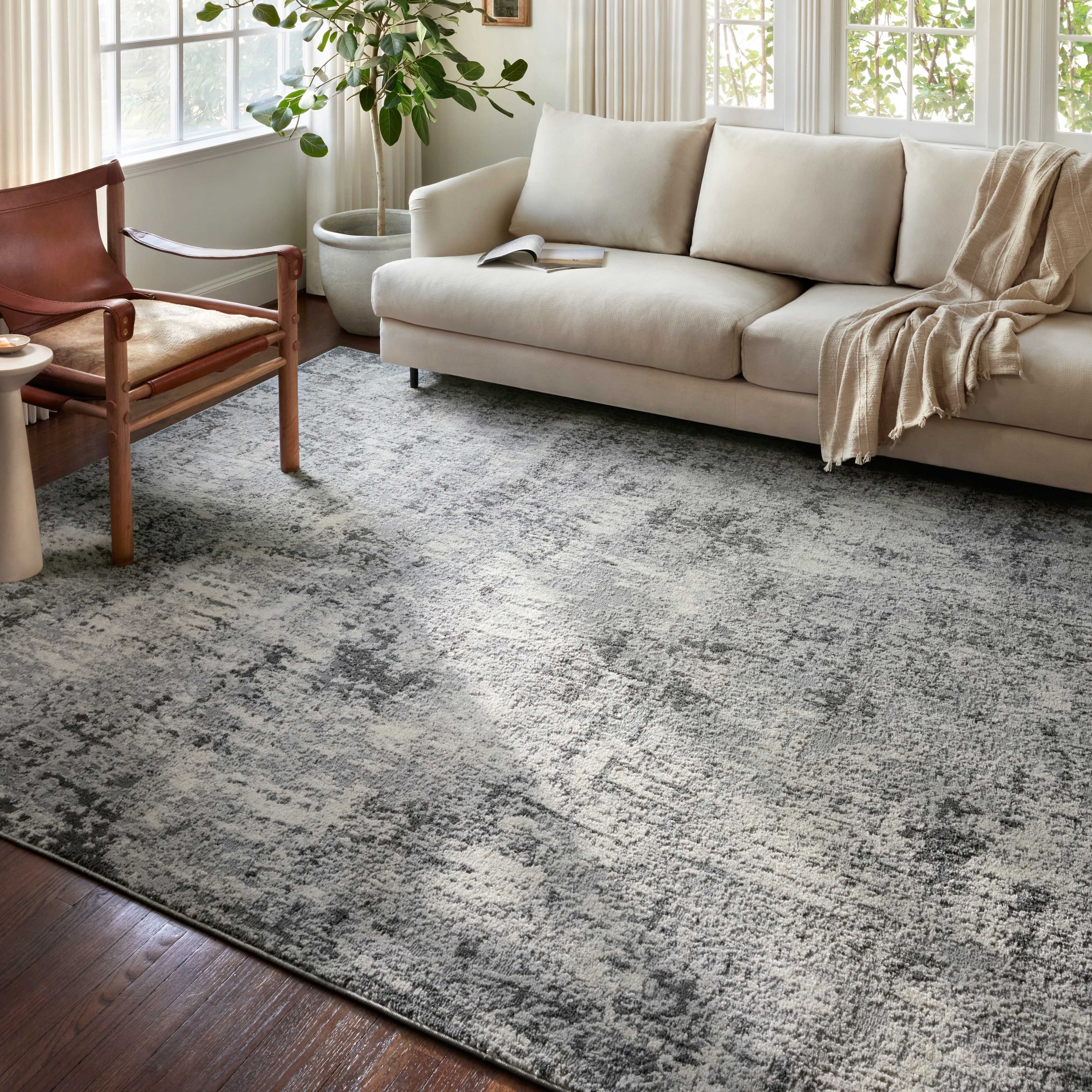 Tapis abstrait moderne Alexander Home Grant
