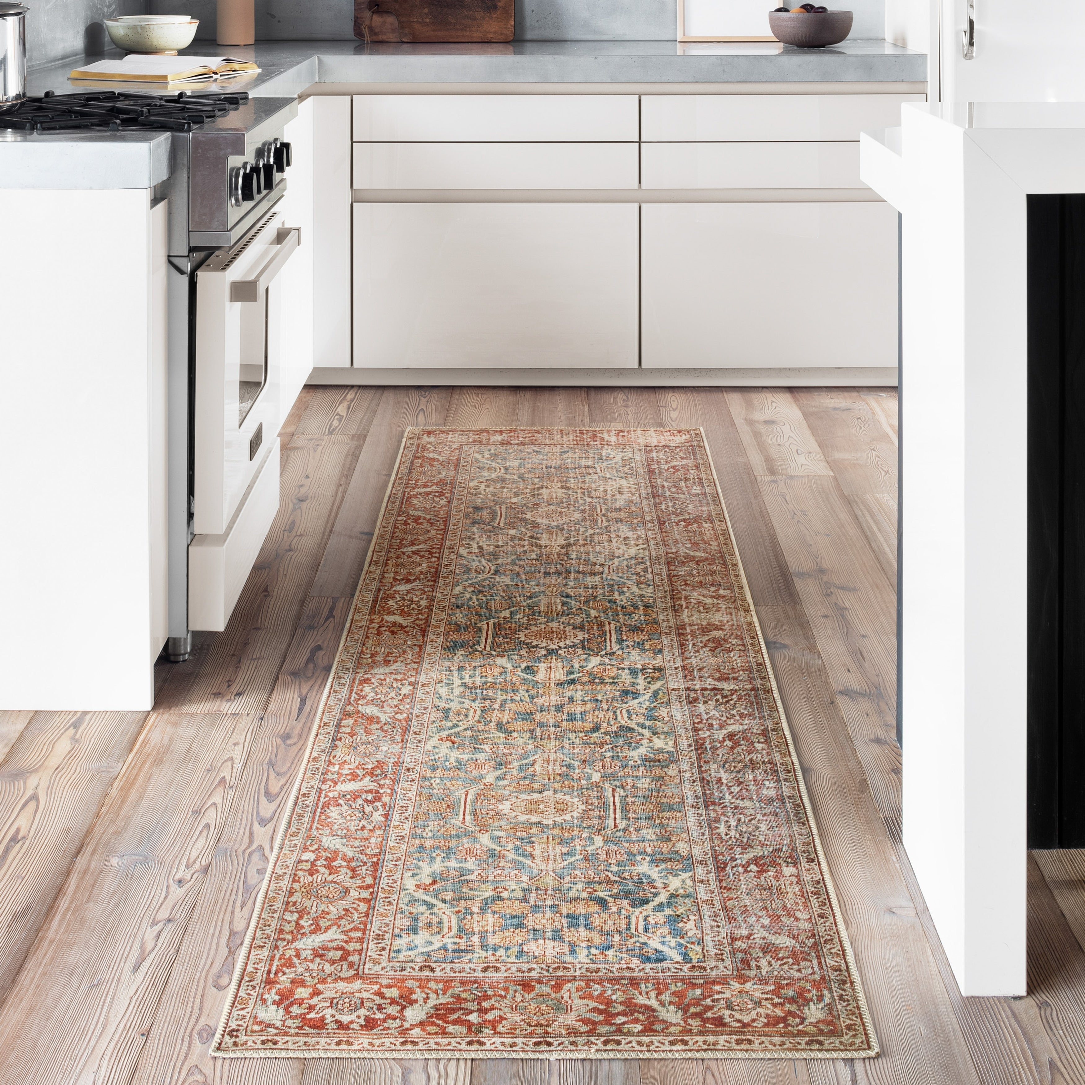 Tapis à motif botanique vintage bohème Isabelle d'Alexander Home