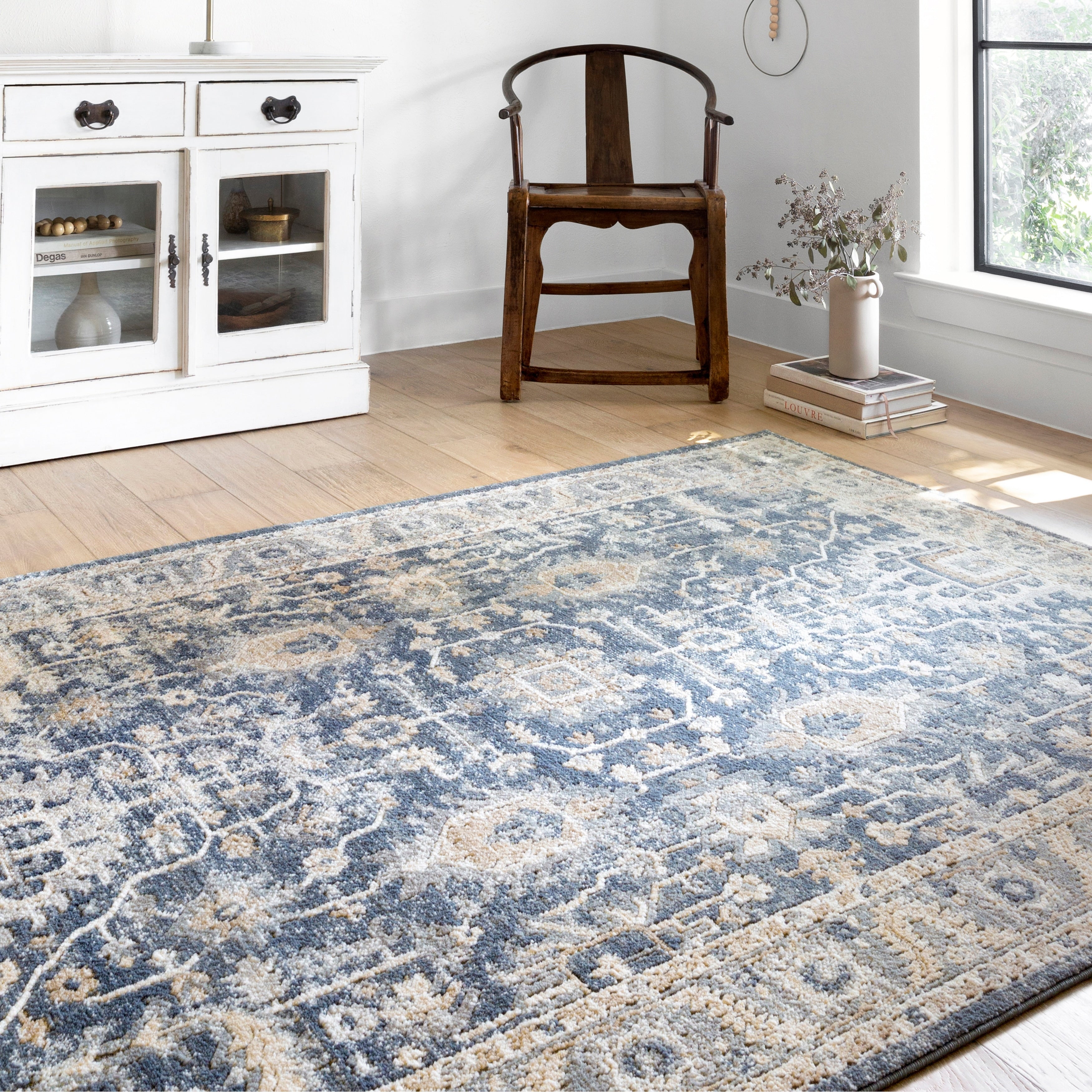 Tapis traditionnel en ferronnerie ornementale Josefina d'Alexander Home