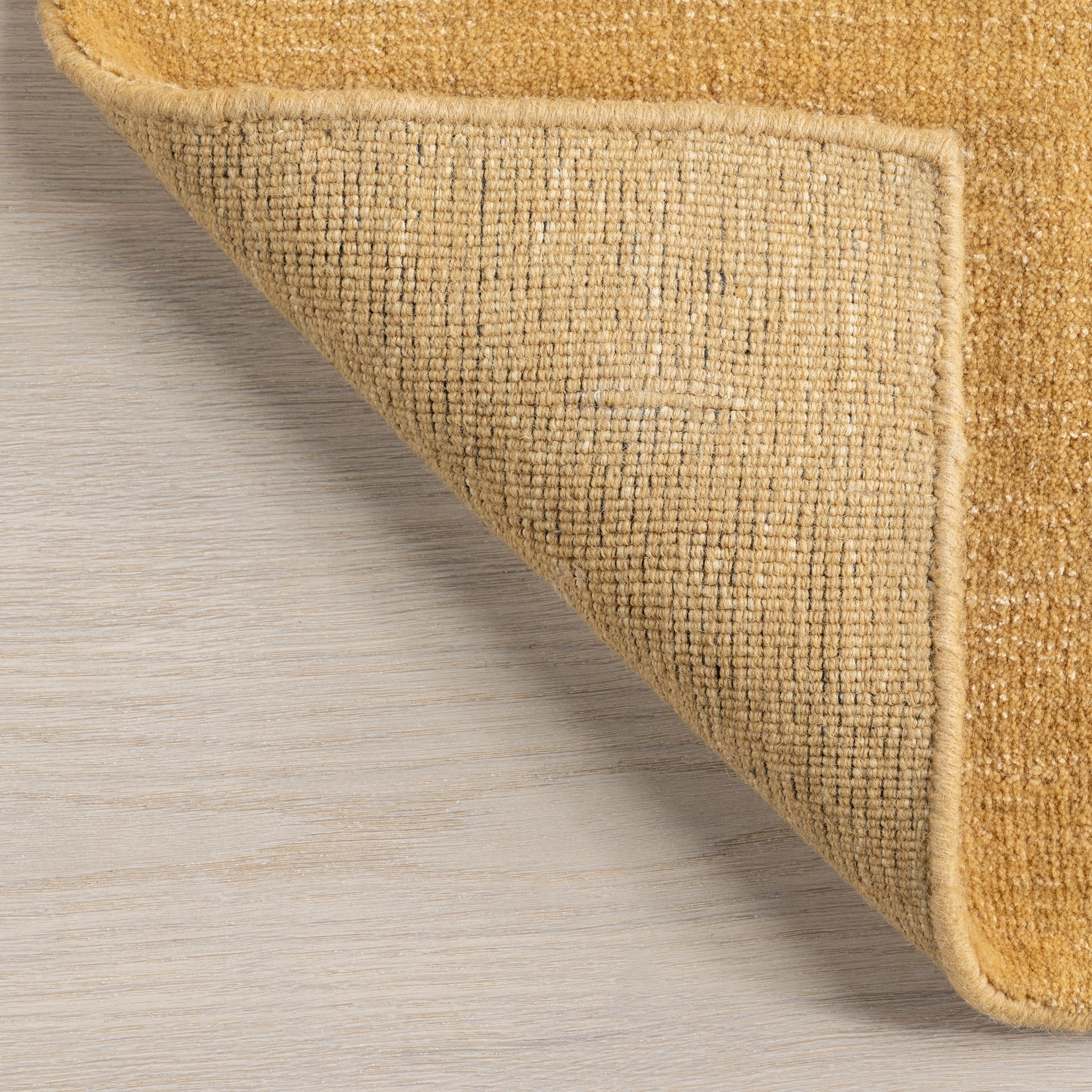 Tapis Nuloom Arrel en laine mélangée mouchetée