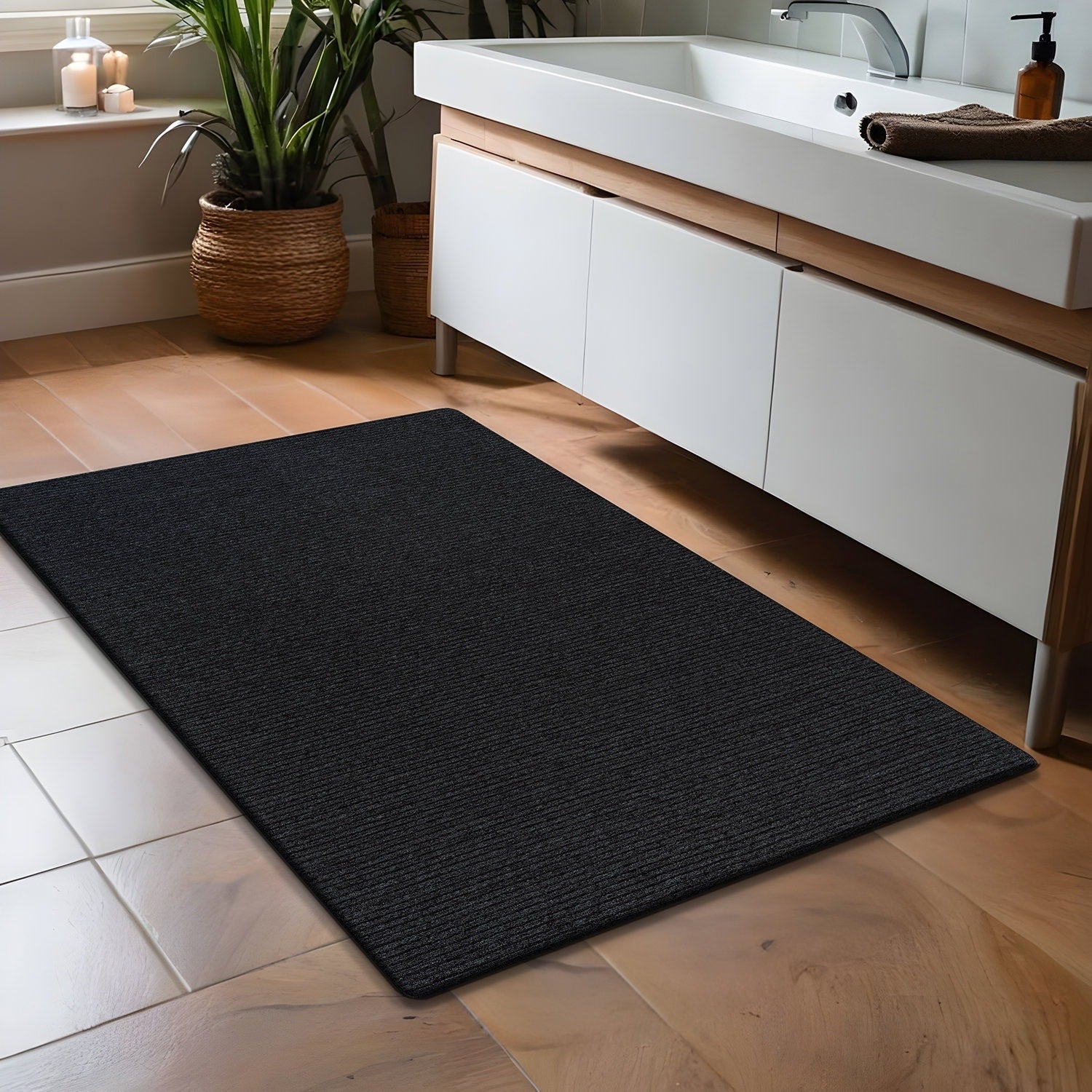 Tapis d'intérieur lavable et antidérapant Beverly Rug, couleur unie