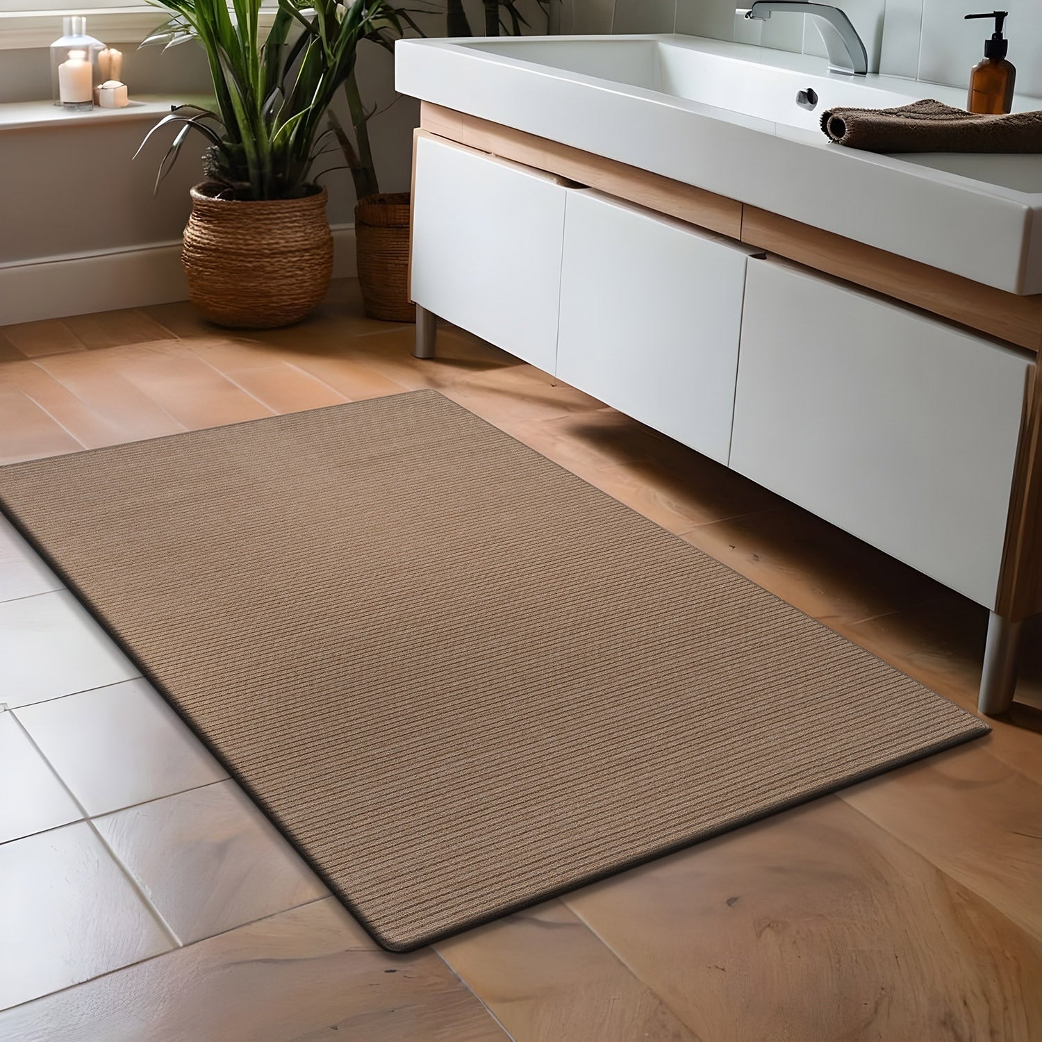 Tapis d'intérieur lavable et antidérapant Beverly Rug, couleur unie