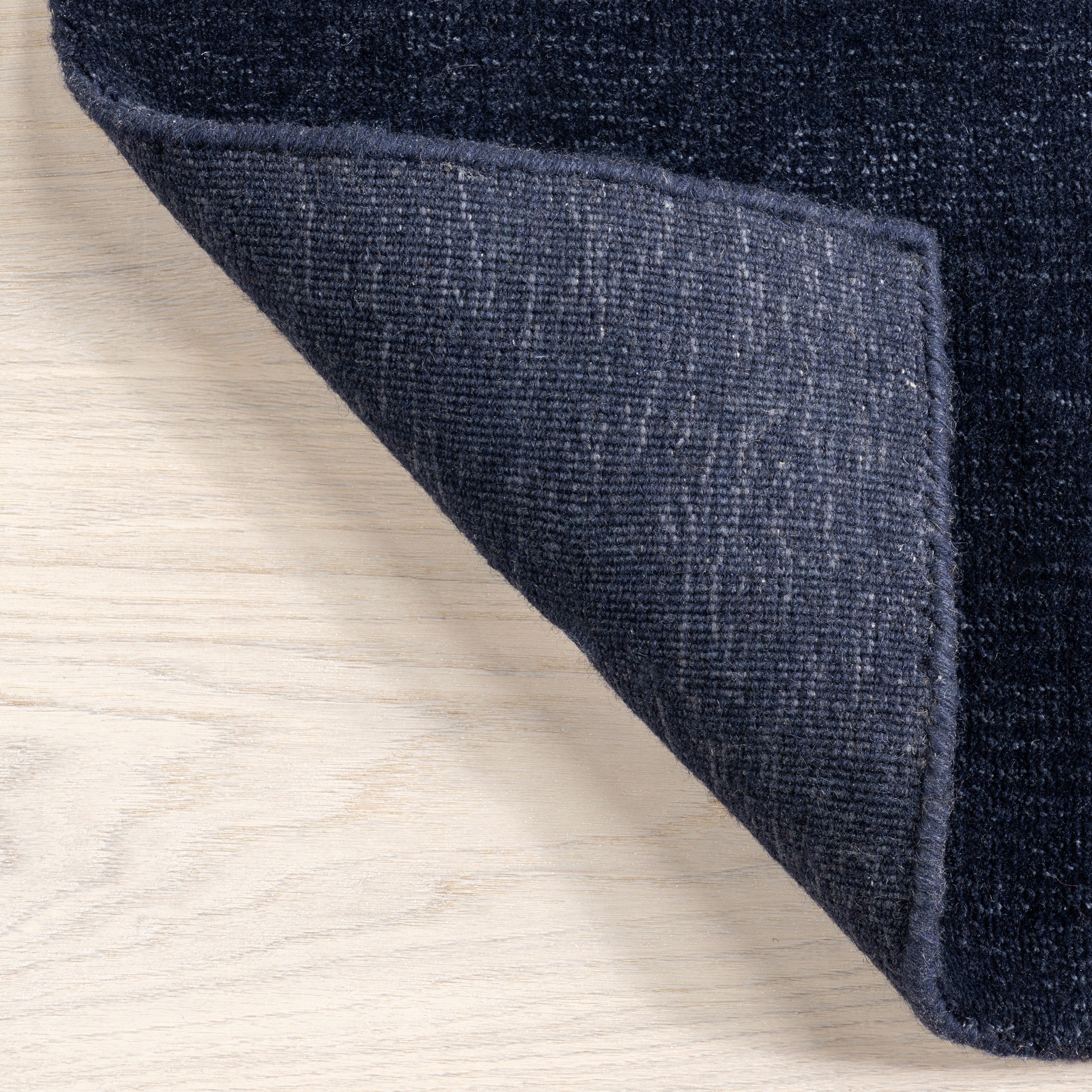 Tapis Nuloom Arrel en laine mélangée mouchetée