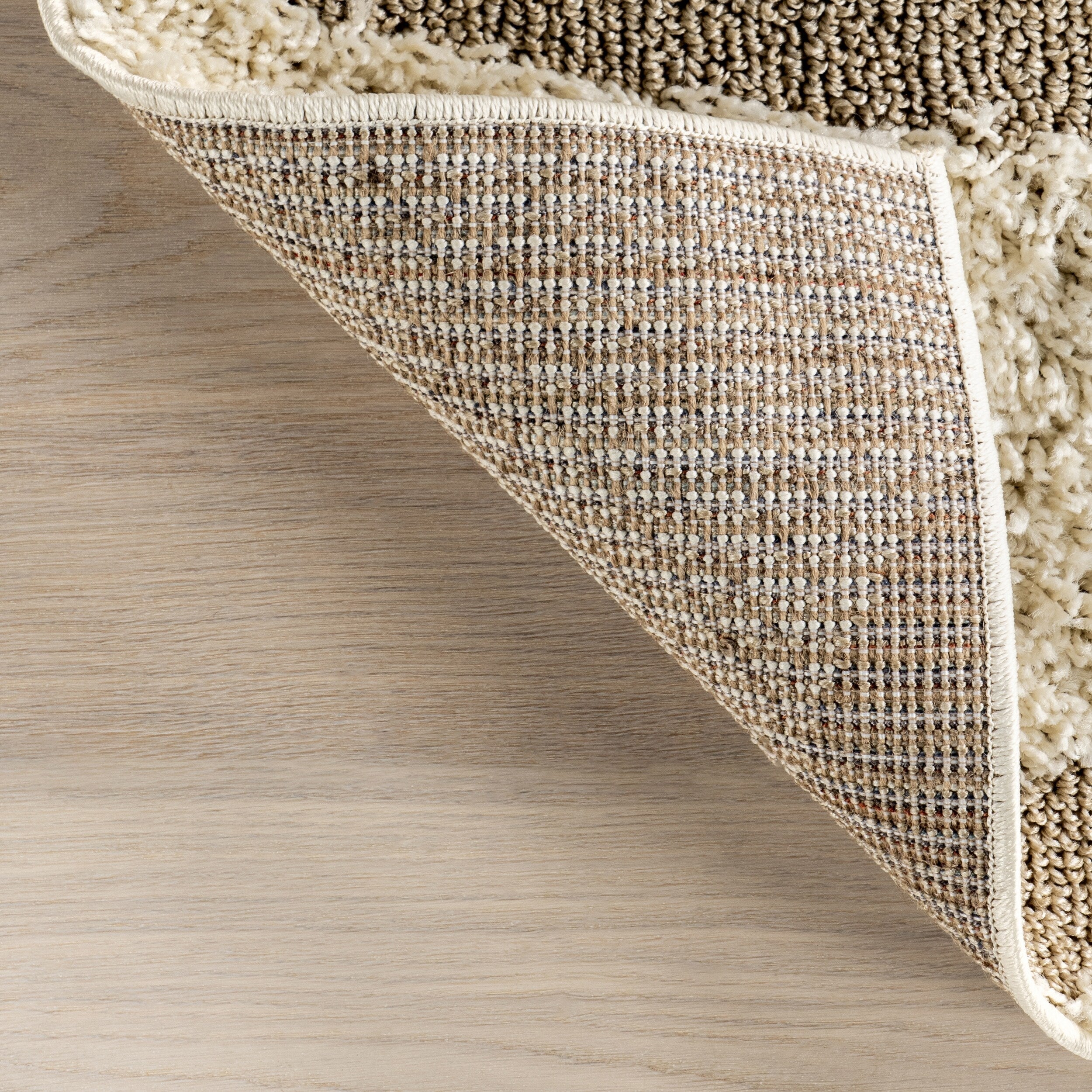 Tapis Shag contemporain Nuloom Krista à motifs tourbillonnants