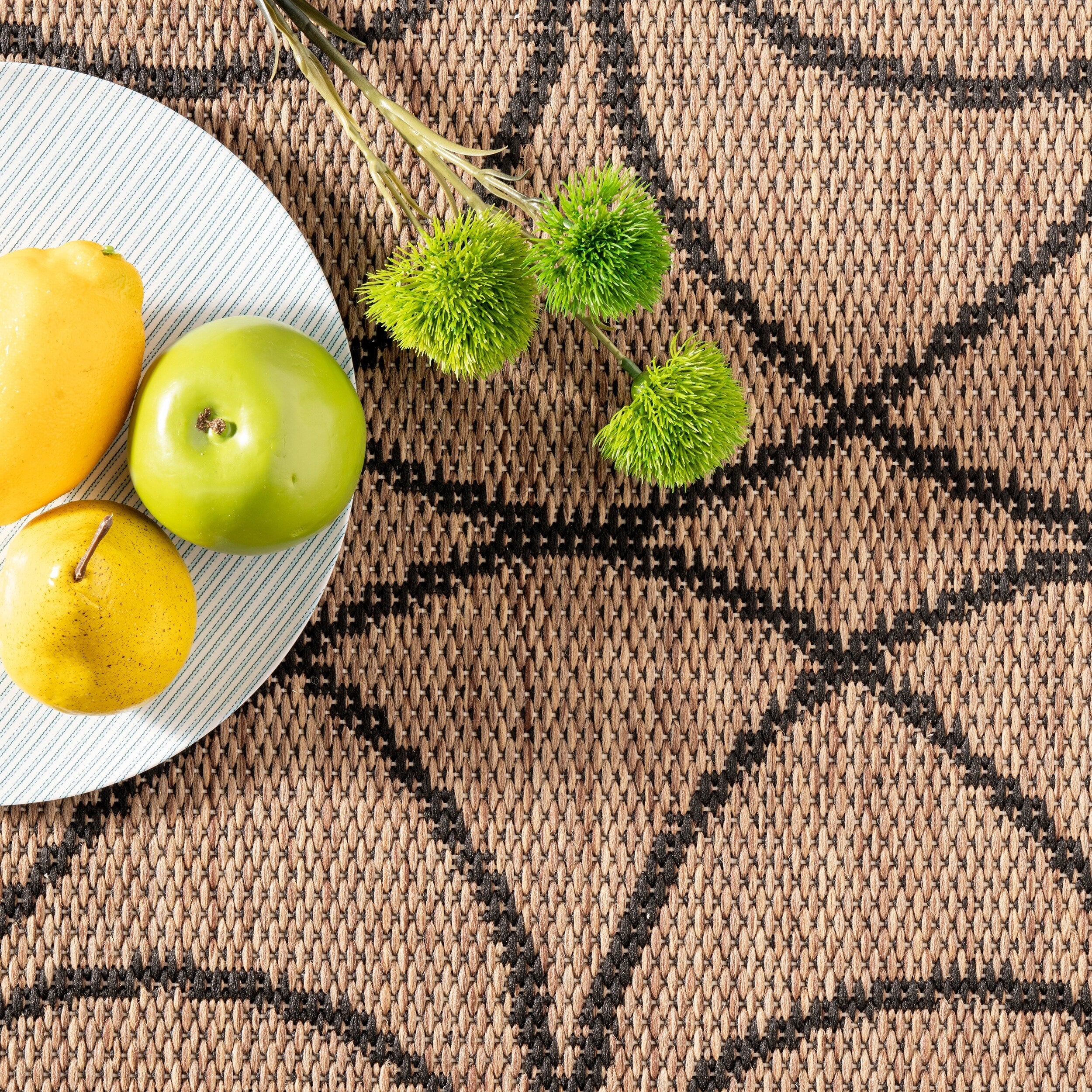 Tapis traditionnel d'intérieur/extérieur Nuloom Kathleen