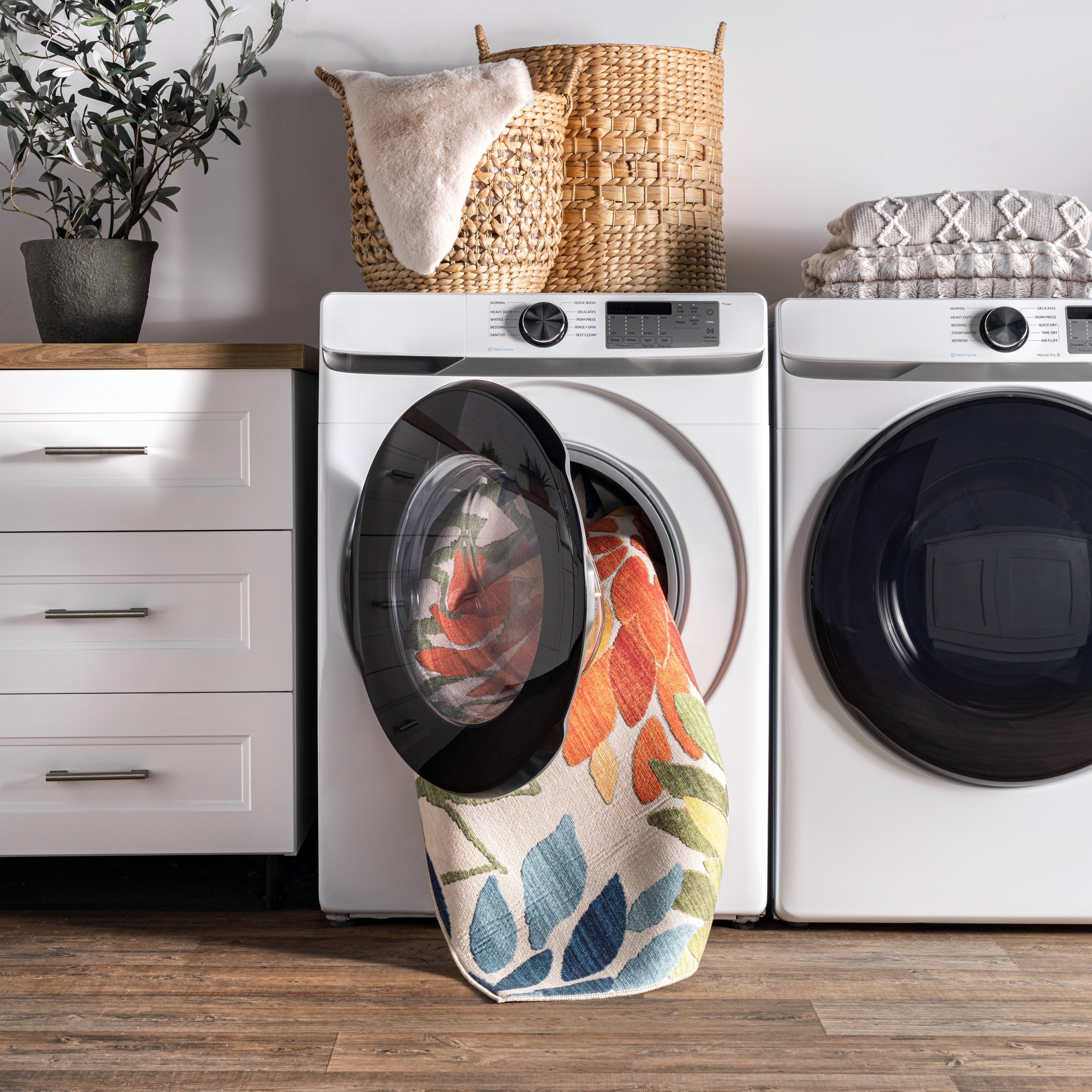 Tapis d'intérieur/extérieur lavable en machine à motif floral Nuloom Rosana