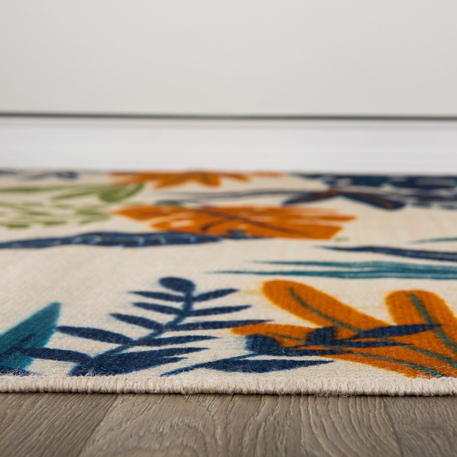 Tapis d'intérieur/extérieur à feuilles florales contemporaines