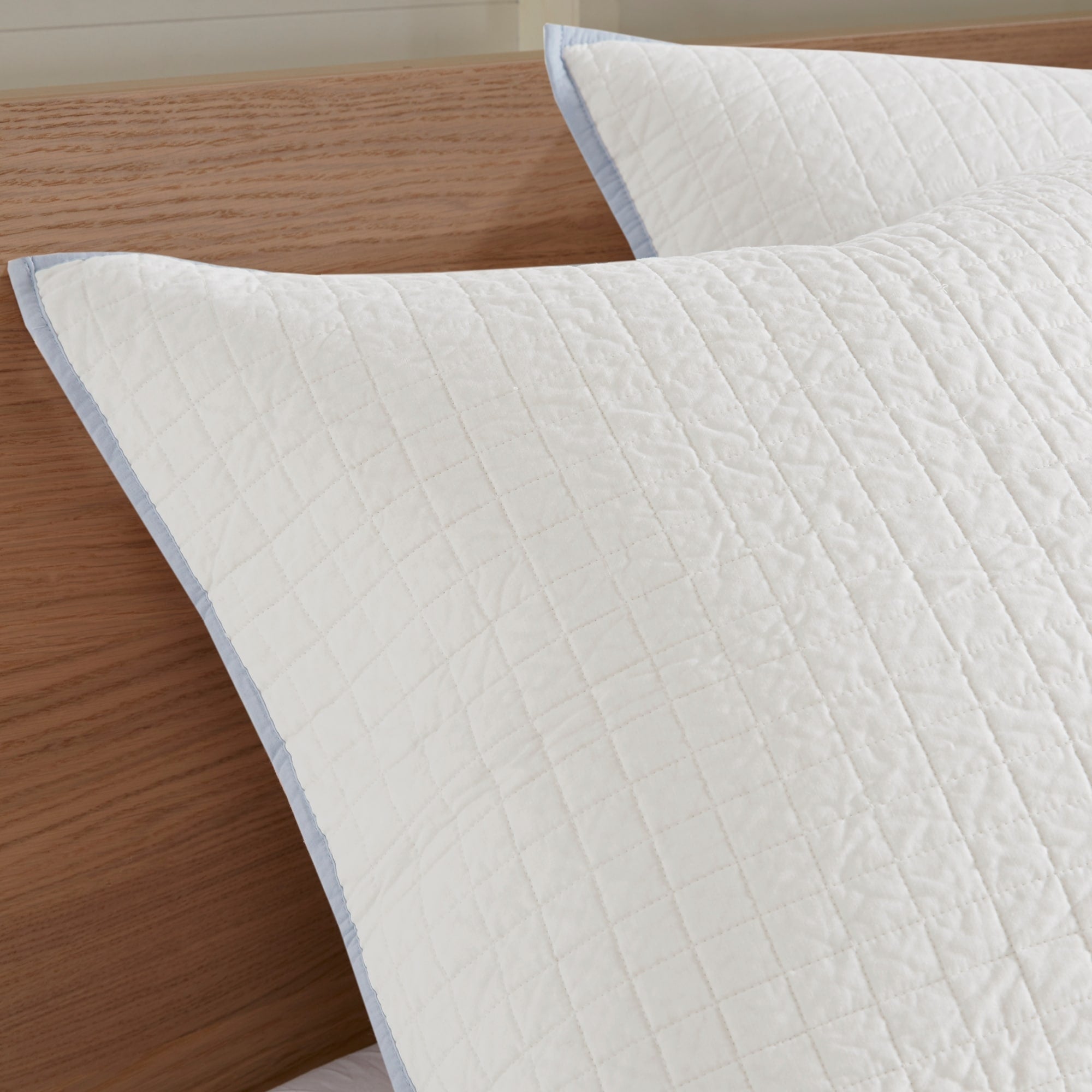Parure de lit en jacquard de coton et maïs au design intelligent avec taies d'oreiller et coussins décoratifs