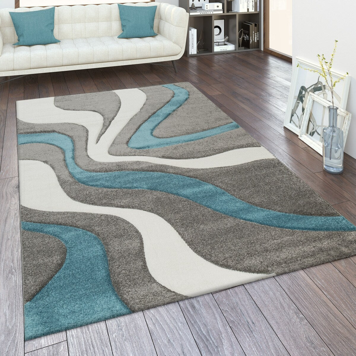 Tapis design avec contour découpé et motif ondulé moderne