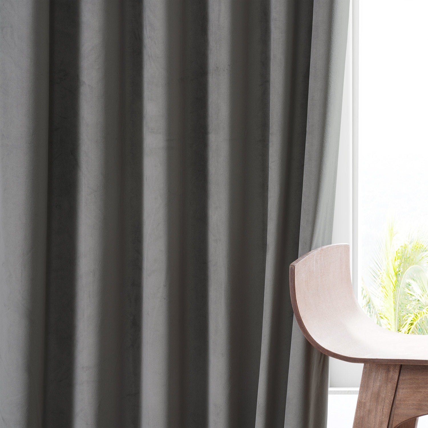 Rideaux occultants en velours moelleux Signature Exclusive Fabrics pour hôtel (1 panneau) - Draperie douce et luxueuse pour un contrôle de la lumière et une élégance optimale