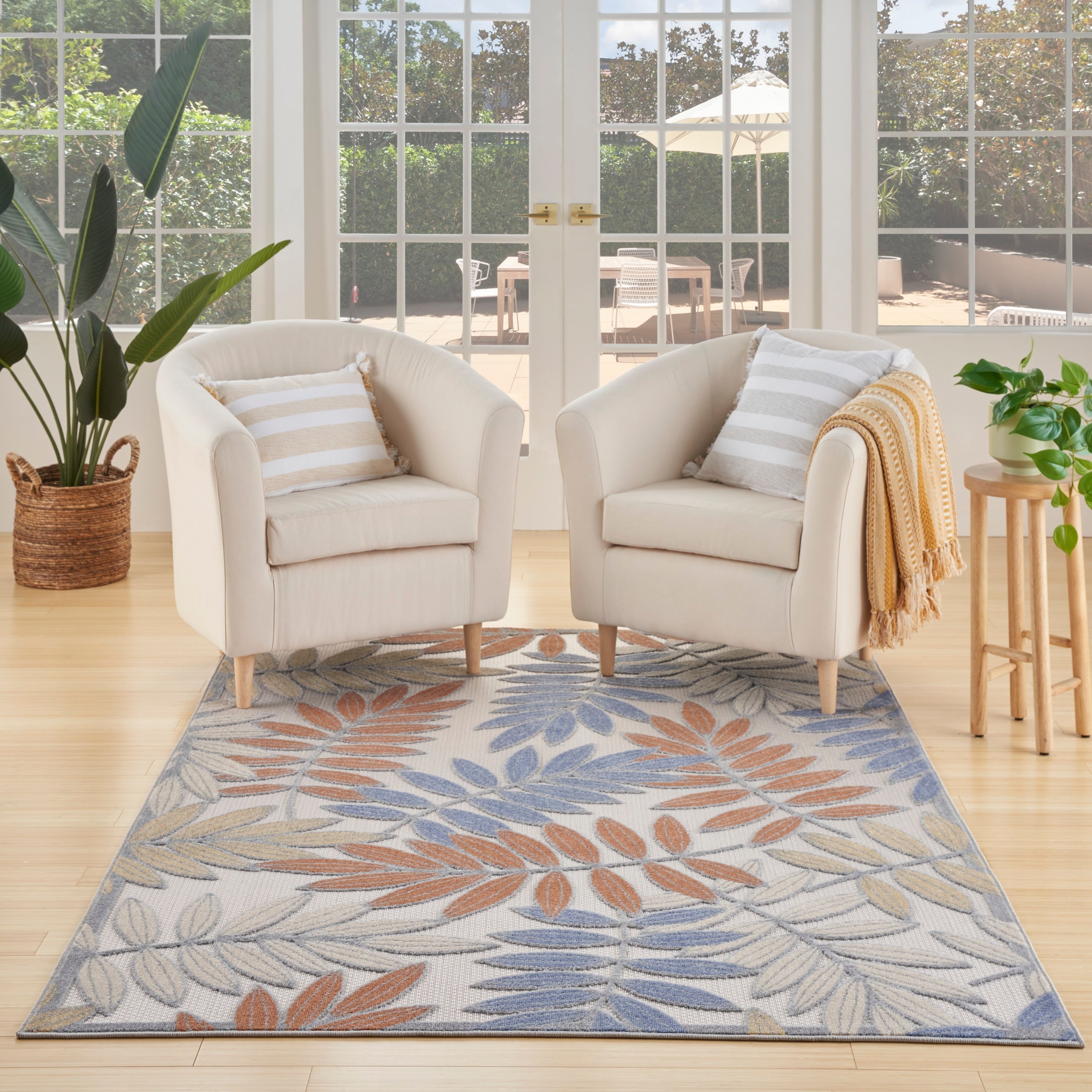Tapis d'intérieur/extérieur vibrant à imprimé feuilles Nourison Aloha