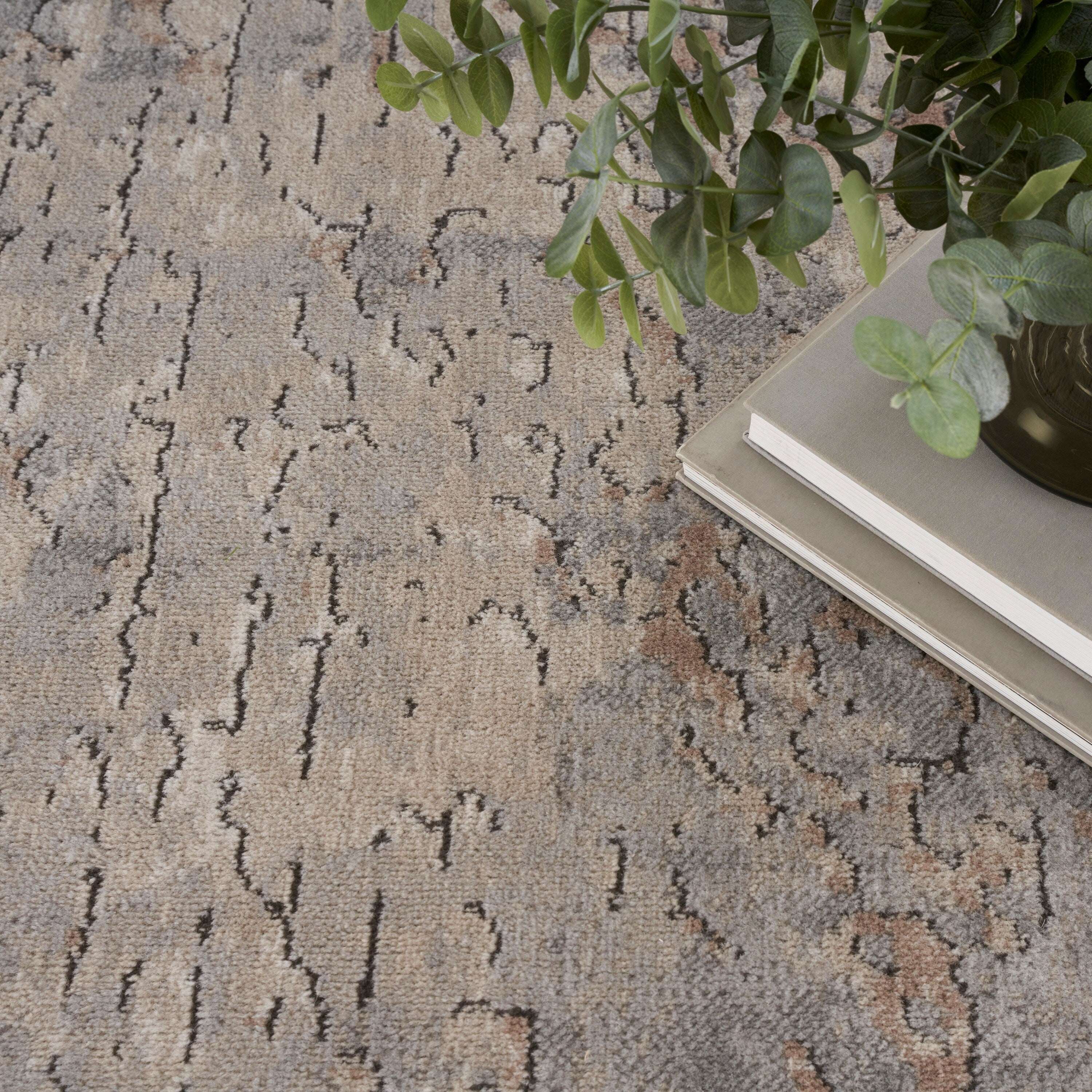 Tapis Nourison Concerto à effet vieilli abstrait beige et gris