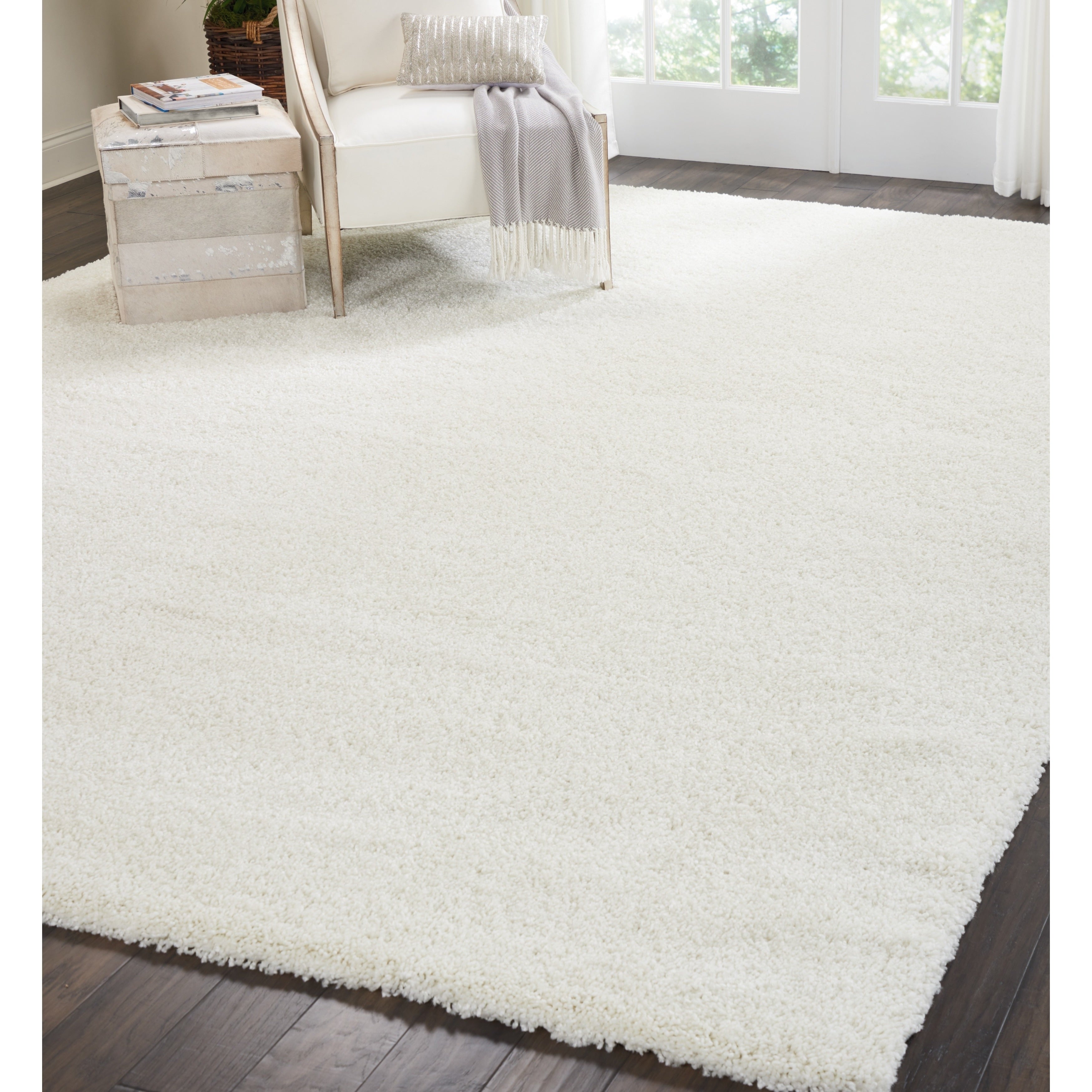 Tapis moderne en peluche solide Nourison Malibu Shag