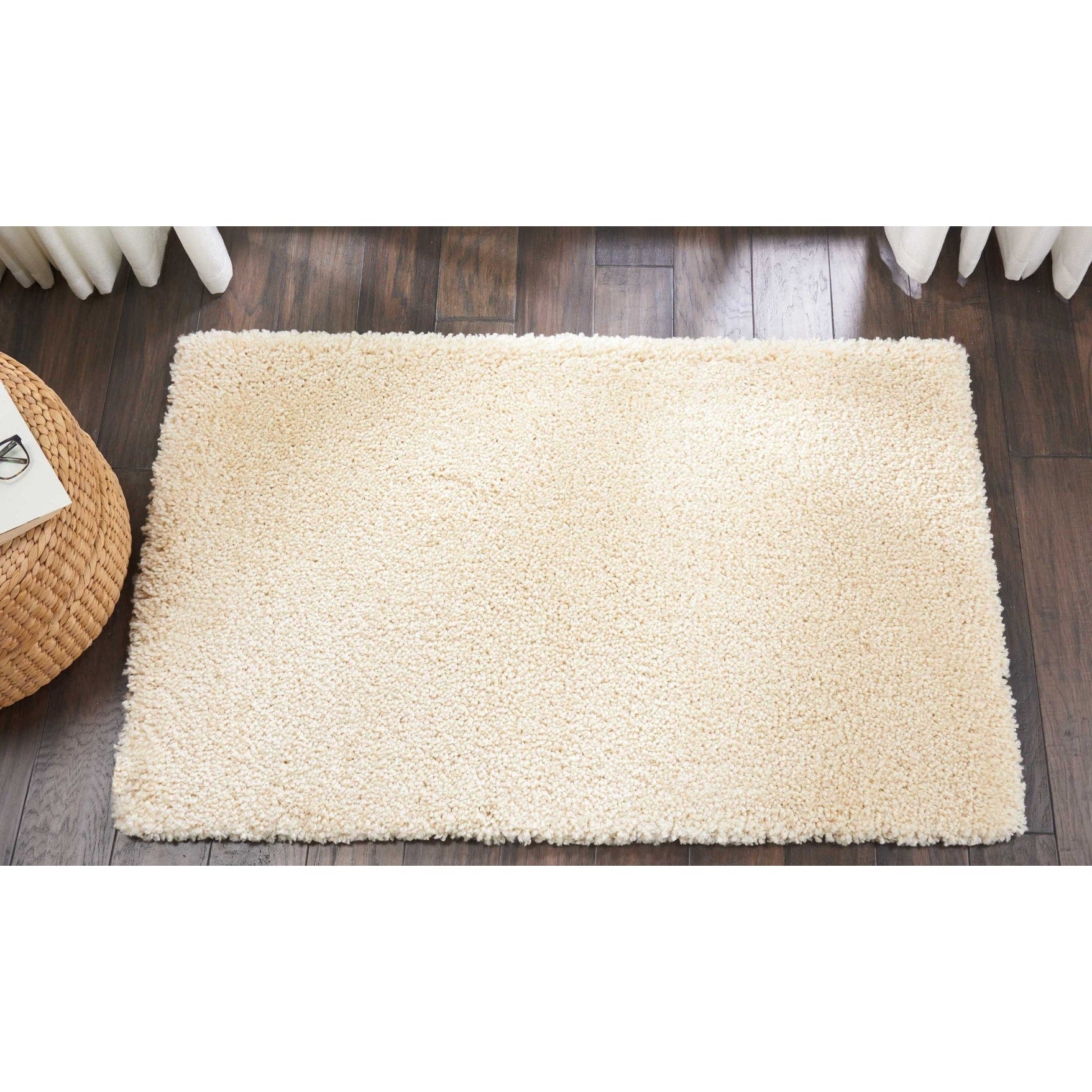 Tapis moderne en peluche solide Nourison Malibu Shag