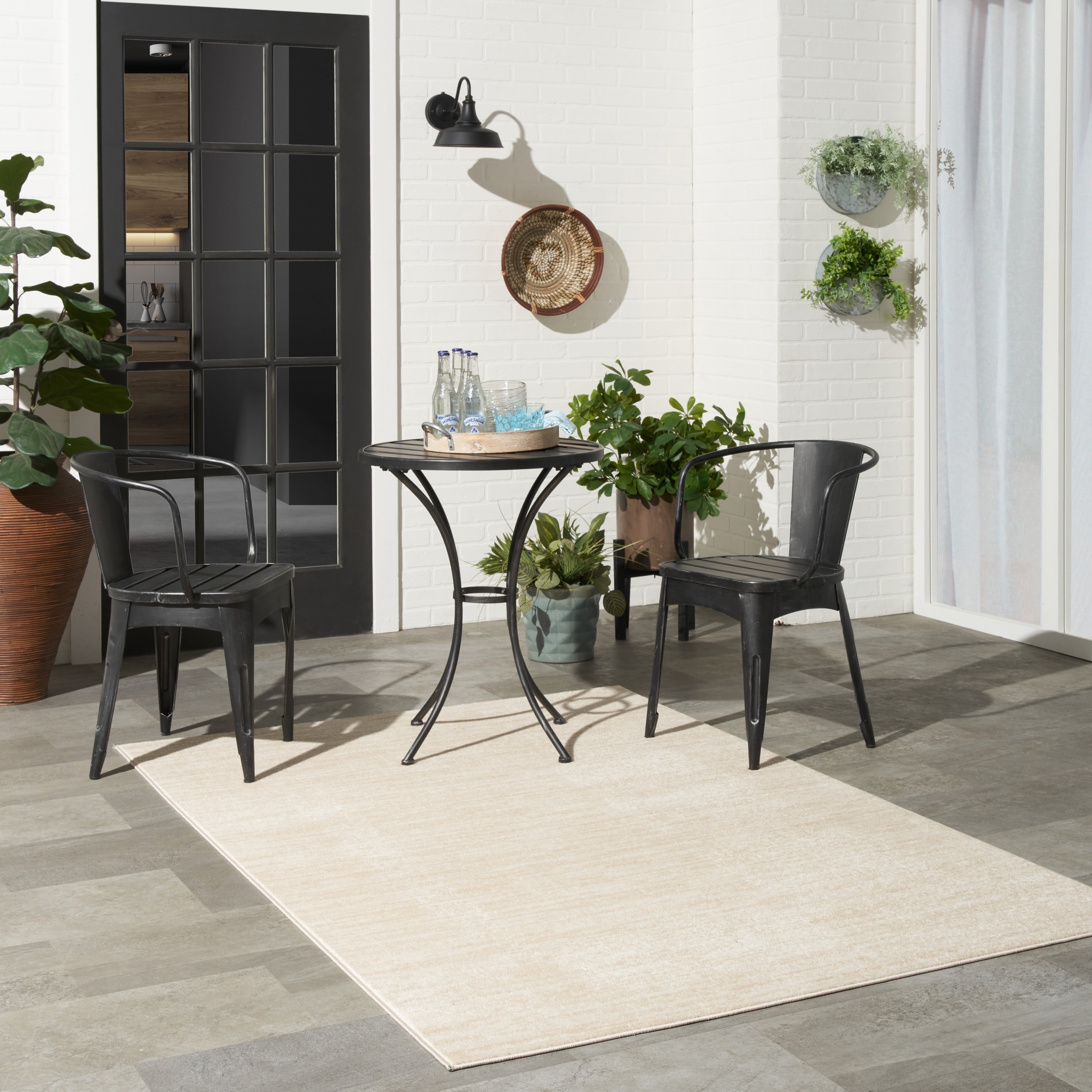 Tapis d'intérieur/extérieur moderne et solide Nourison