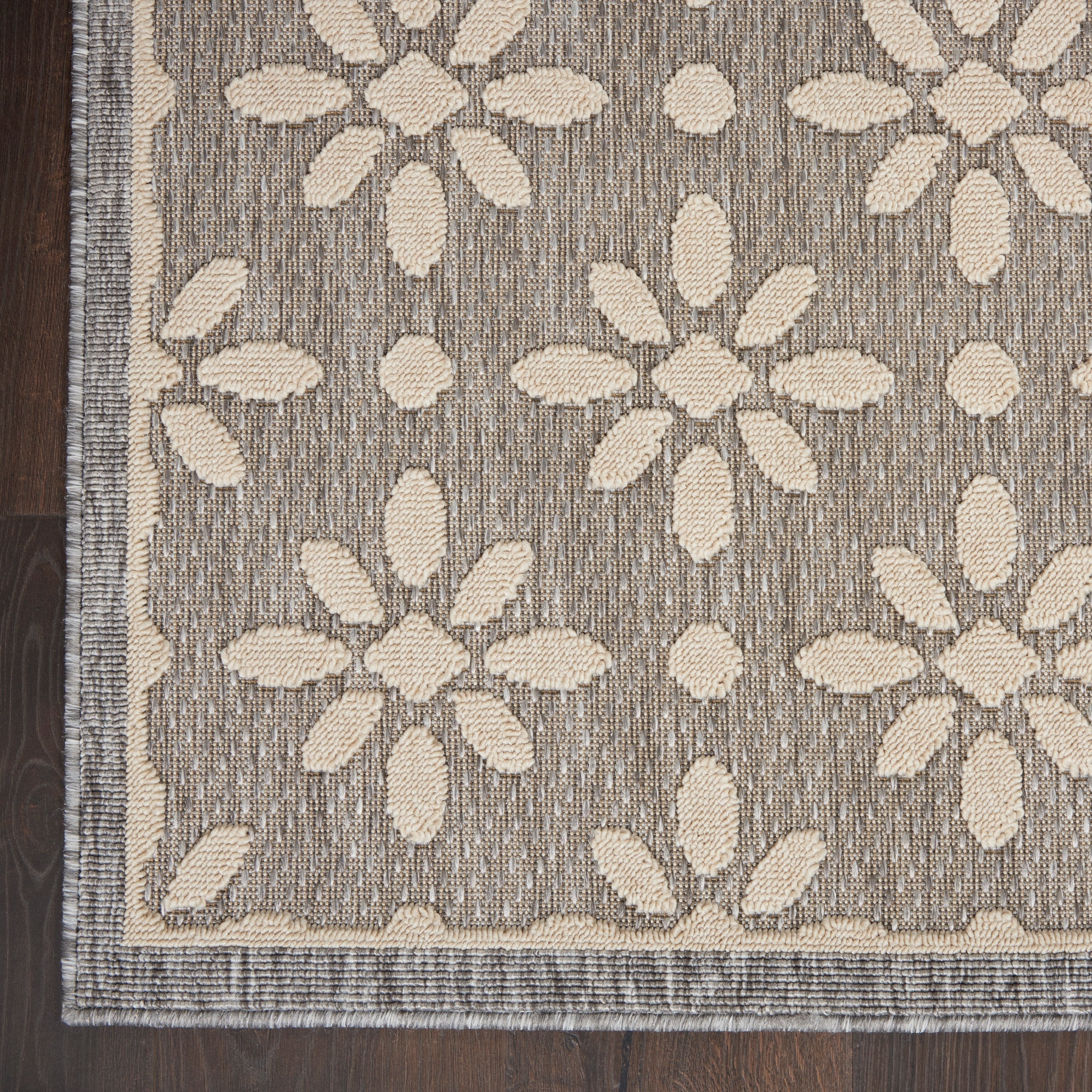 Tapis d'intérieur et d'extérieur géométrique moderne à motif floral et haut-bas Nourison Palamos