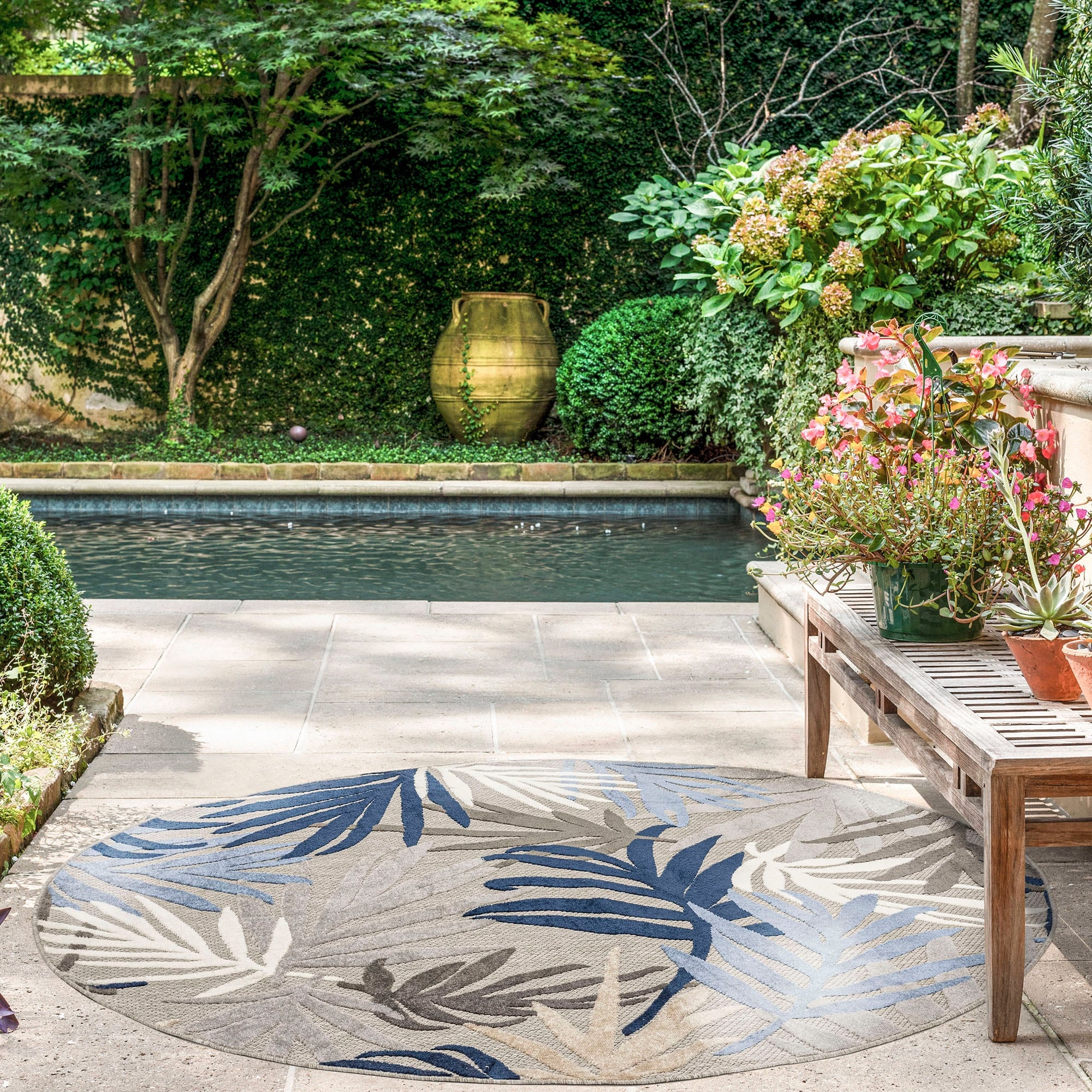 Tapis d'intérieur/extérieur à motif floral côtier Origin.
