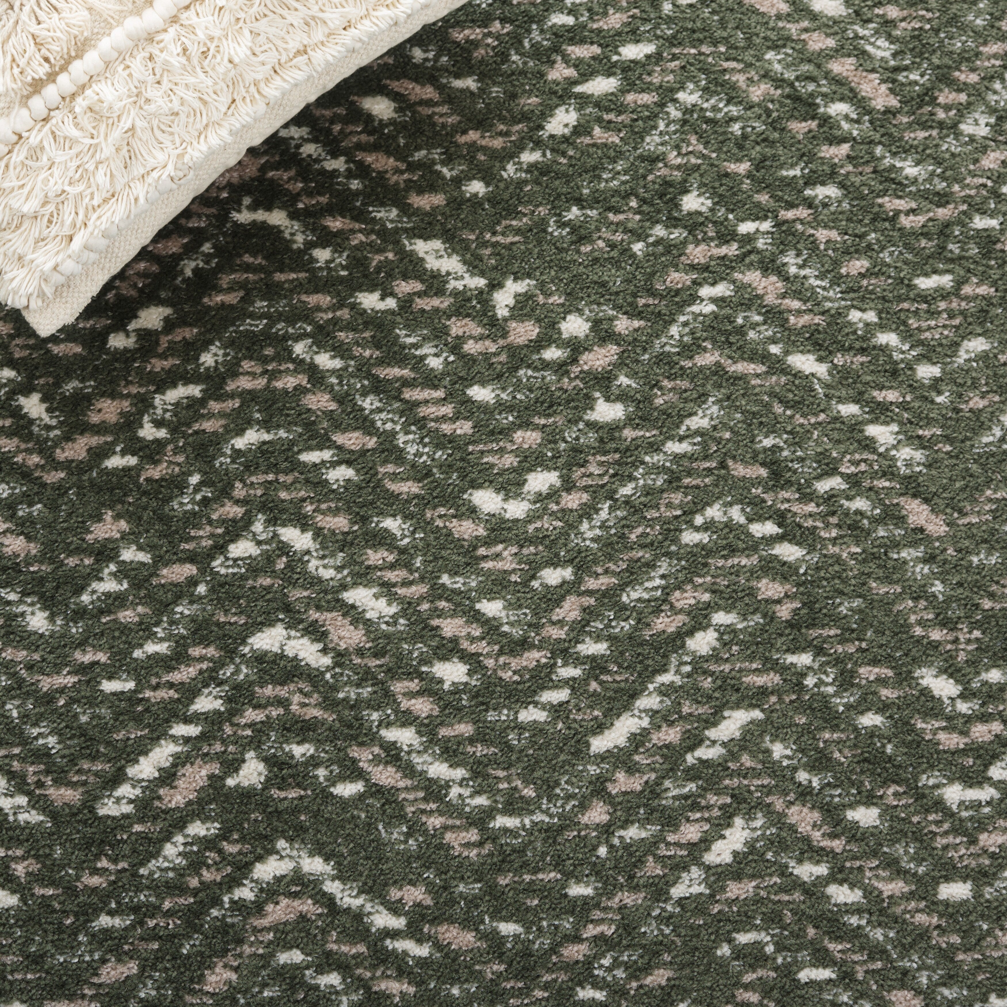 Tapis Adirondack Hildegard Chevron vieilli SAFAVIEH