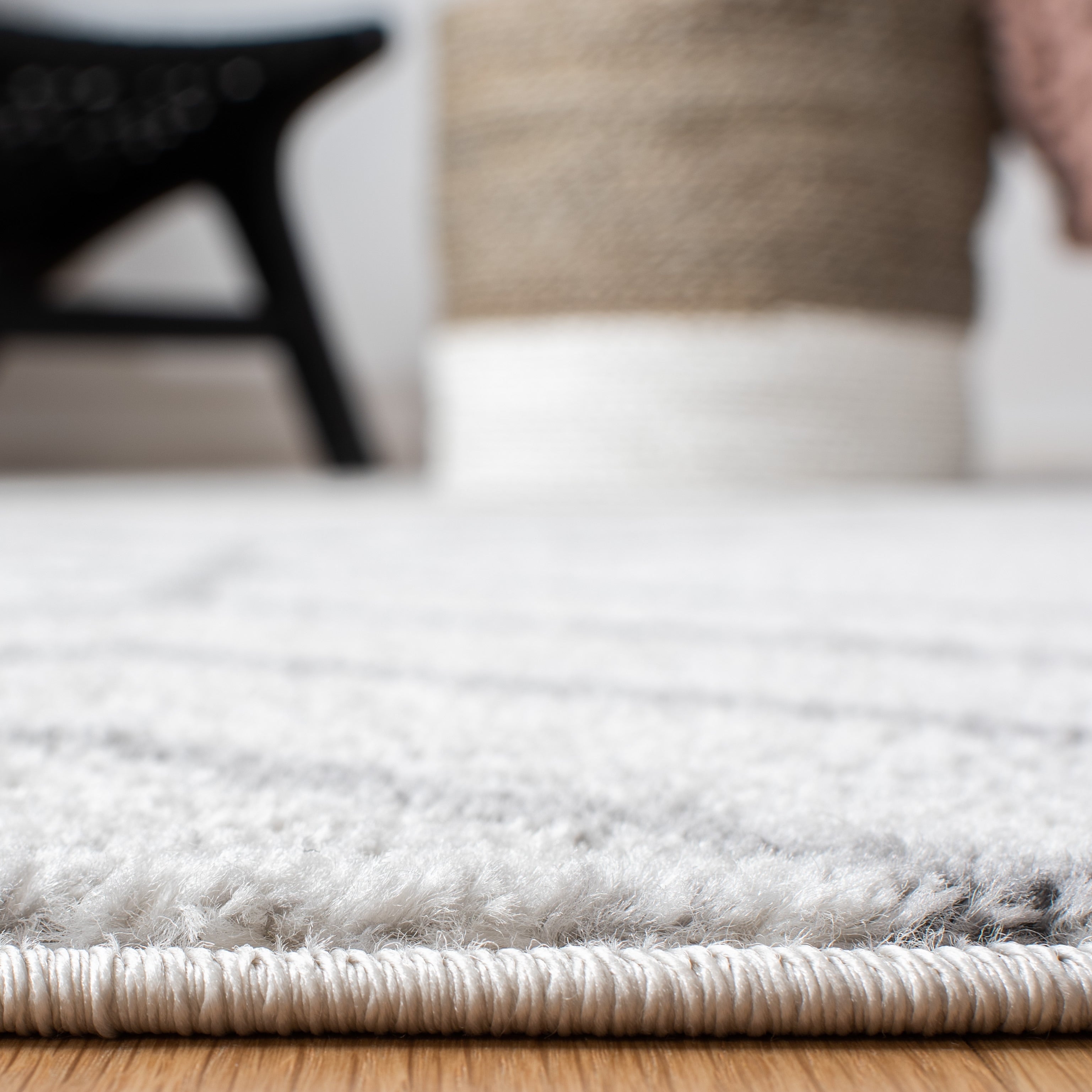 Tapis géométrique moderne SAFAVIEH Adirondack Juvelina