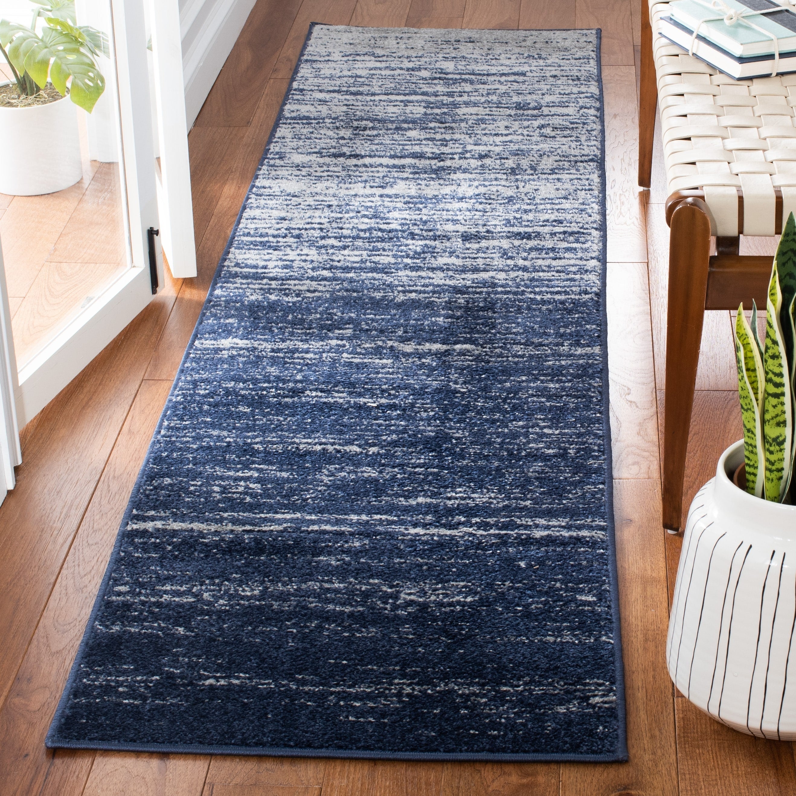 Tapis Adirondack Mieko moderne ombré vieilli SAFAVIEH