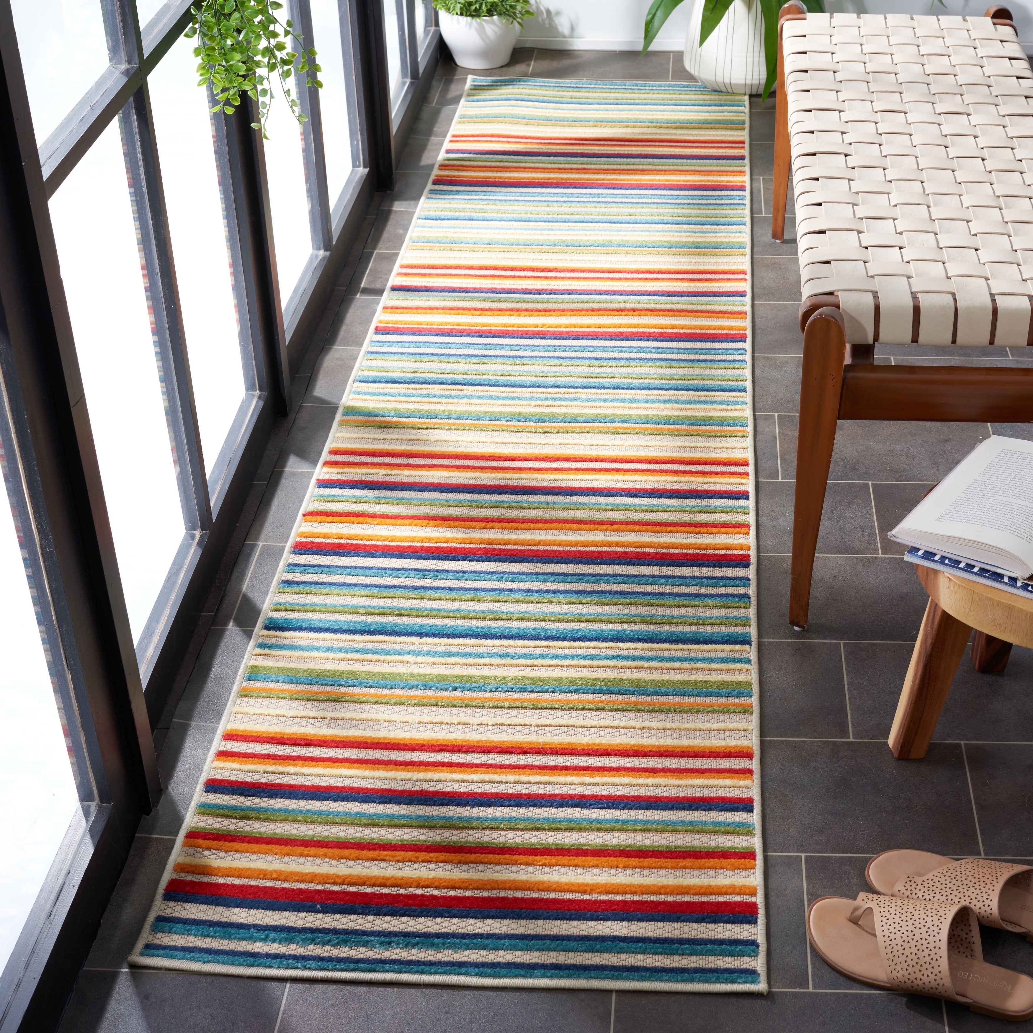 Tapis de patio imperméable à rayures pour intérieur/extérieur SAFAVIEH Cabana Gafia