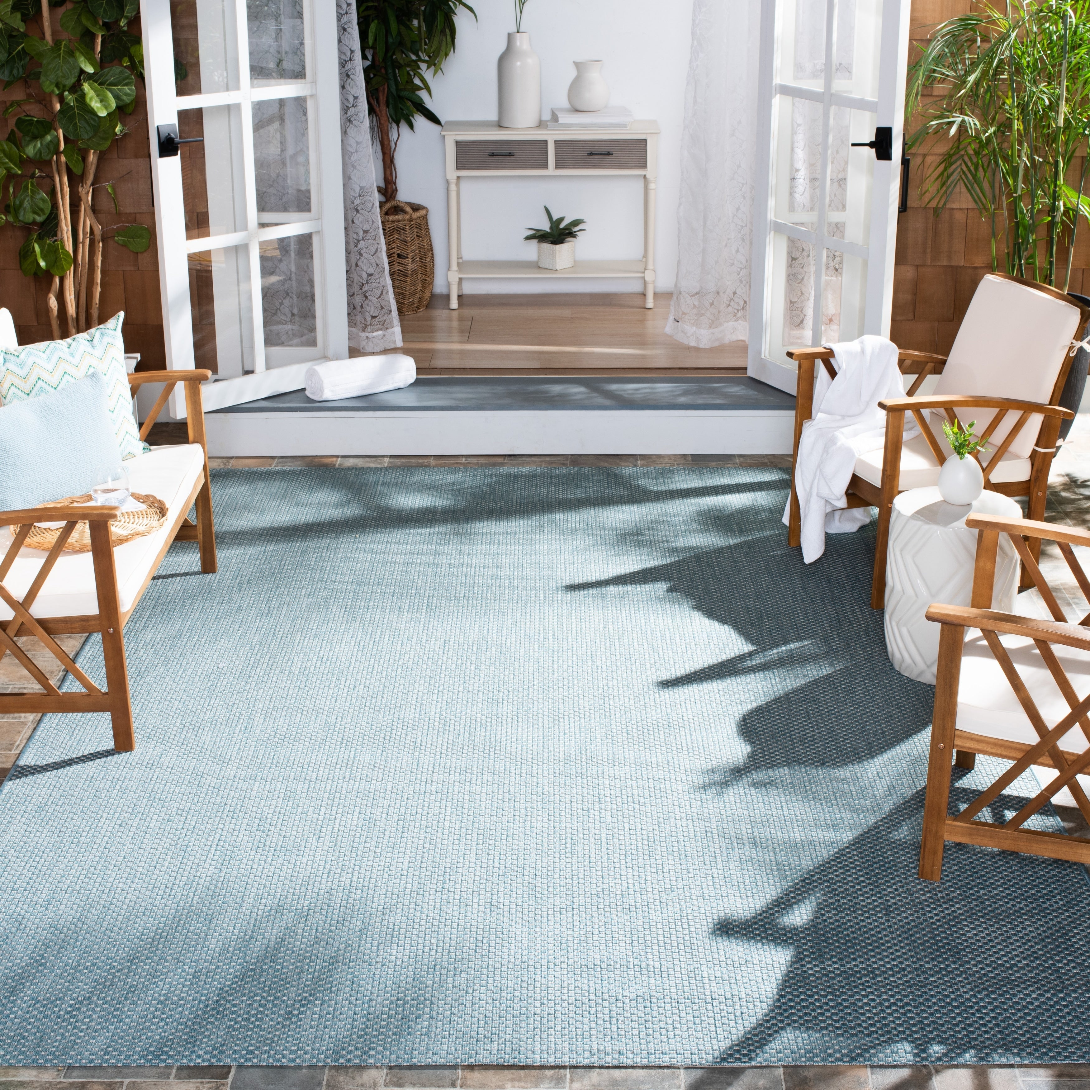 Tapis de jardin imperméable pour intérieur/extérieur SAFAVIEH Courtyard Begajeta.