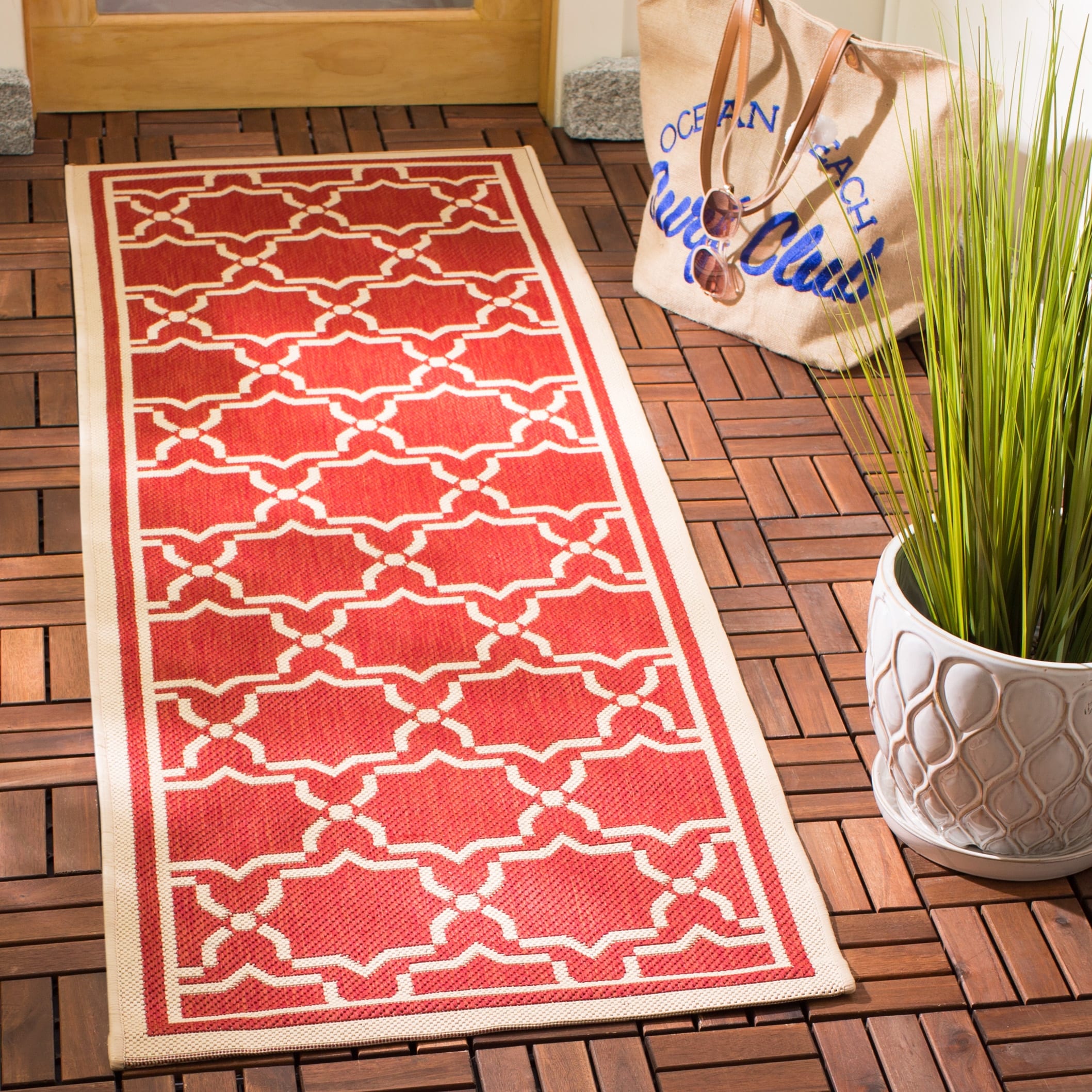 Tapis de jardin imperméable pour intérieur/extérieur SAFAVIEH Courtyard Gulsin