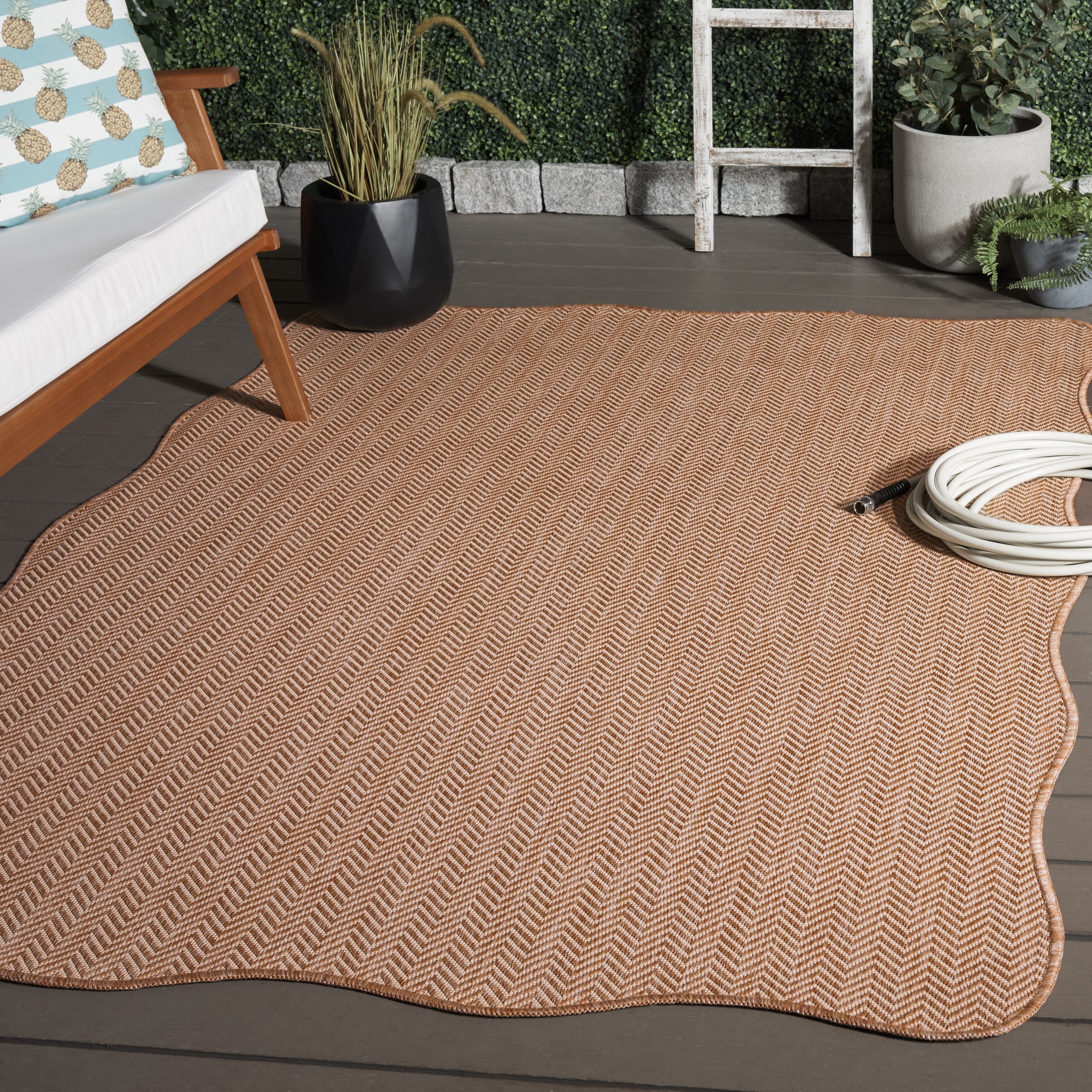 Tapis de jardin imperméable pour intérieur/extérieur SAFAVIEH Courtyard Ilmur