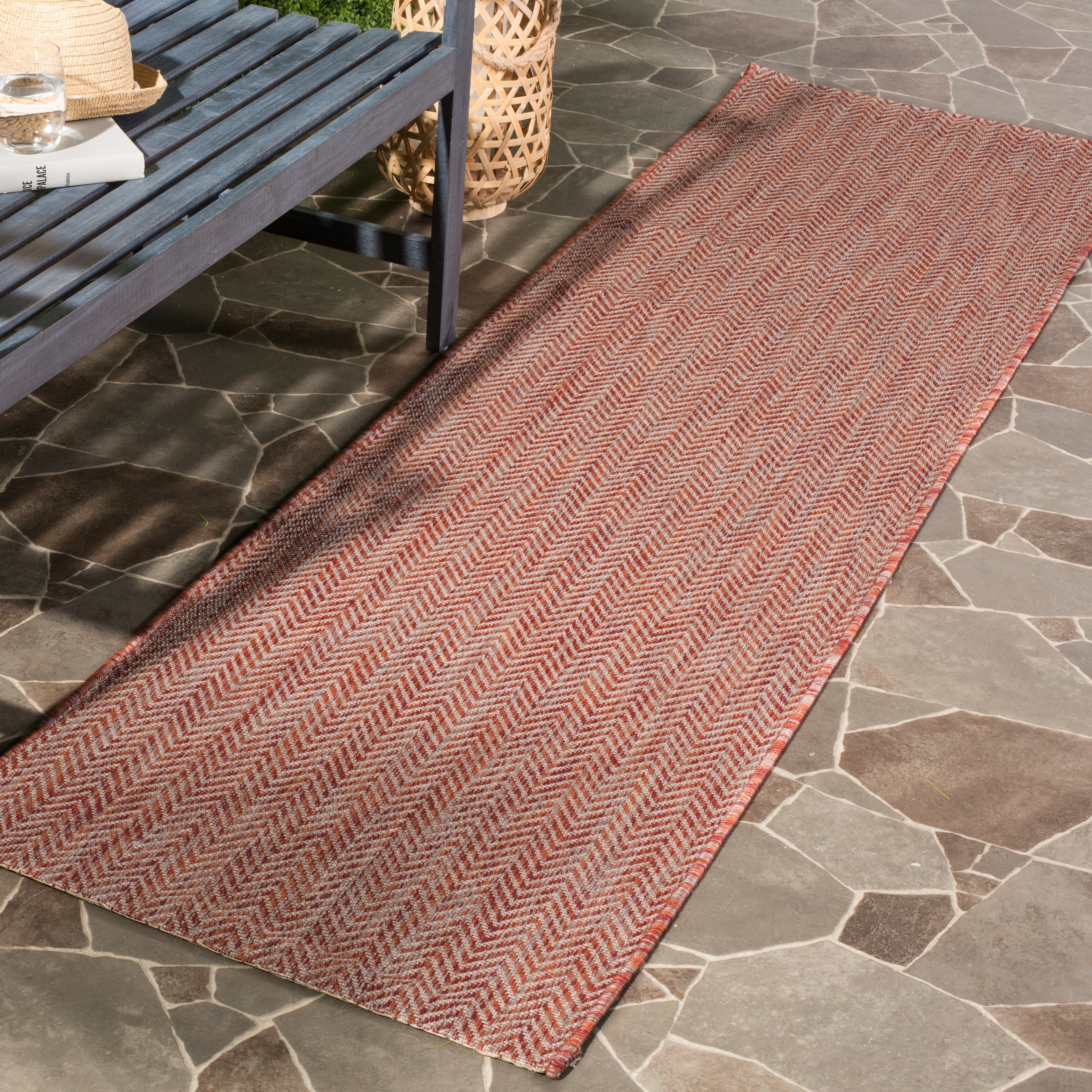 Tapis de jardin imperméable pour intérieur/extérieur SAFAVIEH Courtyard Ilmur