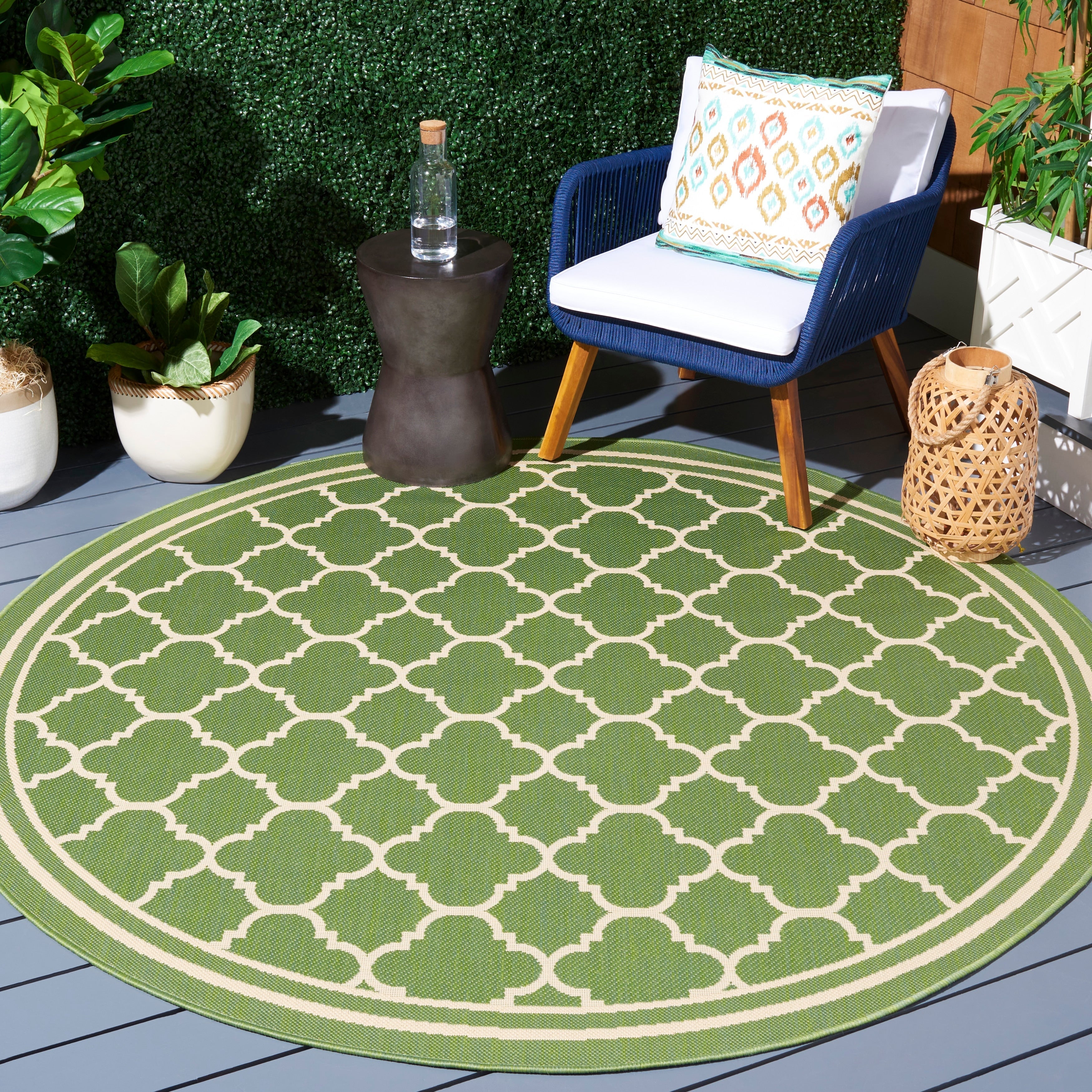 Tapis de jardin imperméable d'intérieur/extérieur SAFAVIEH Courtyard Kristelle