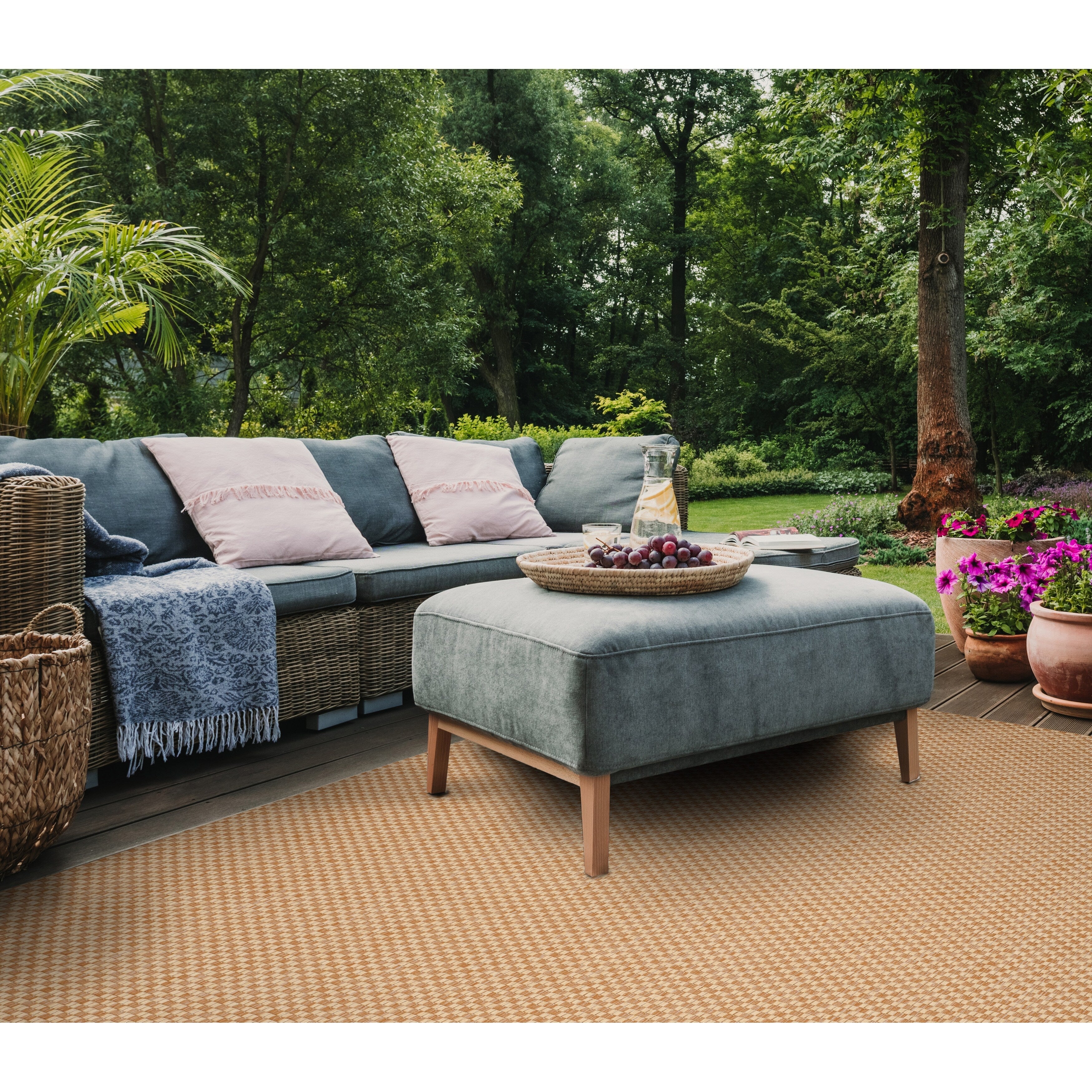 Tapis de jardin imperméable pour intérieur/extérieur SAFAVIEH Courtyard Ragini
