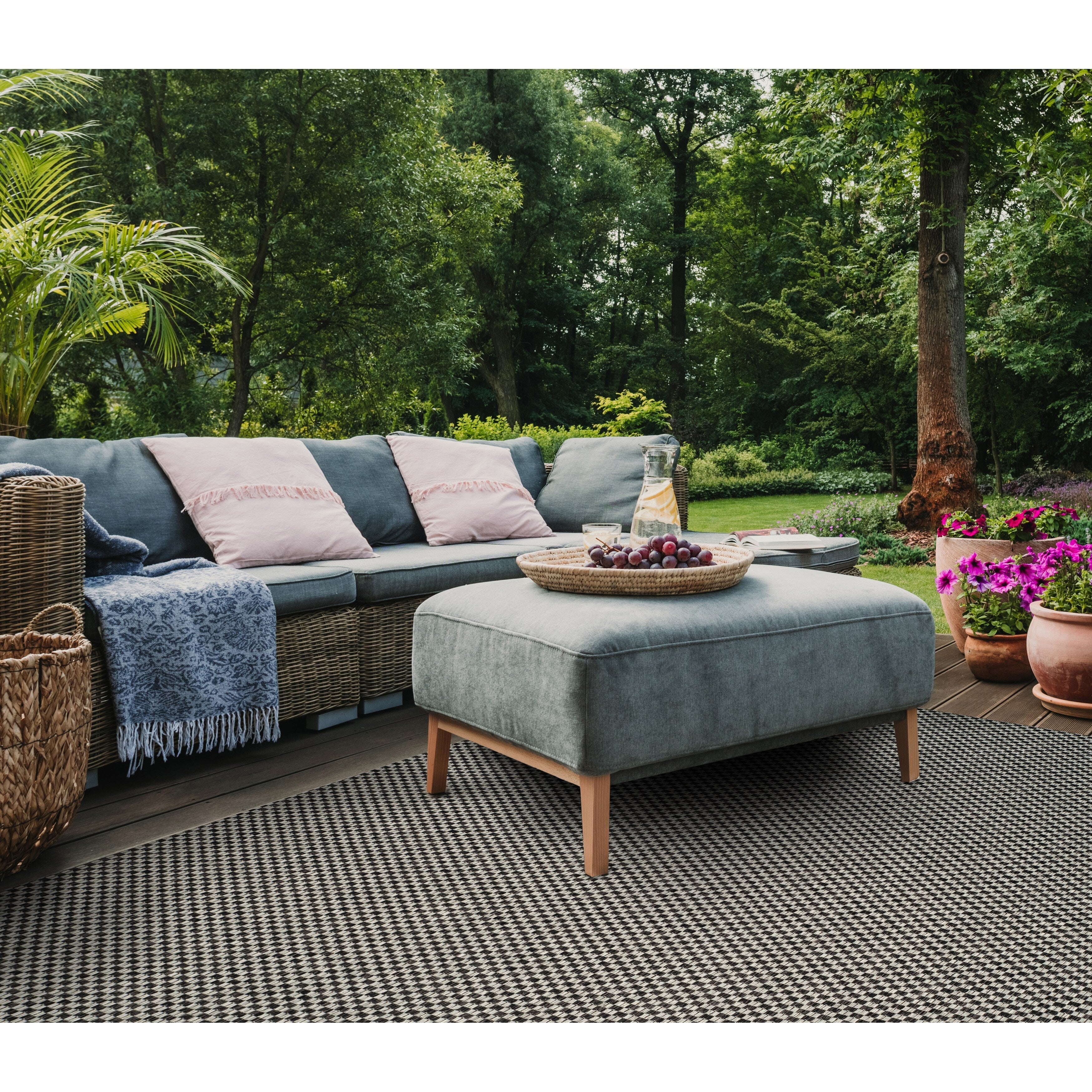 Tapis de jardin imperméable pour intérieur/extérieur SAFAVIEH Courtyard Ragini