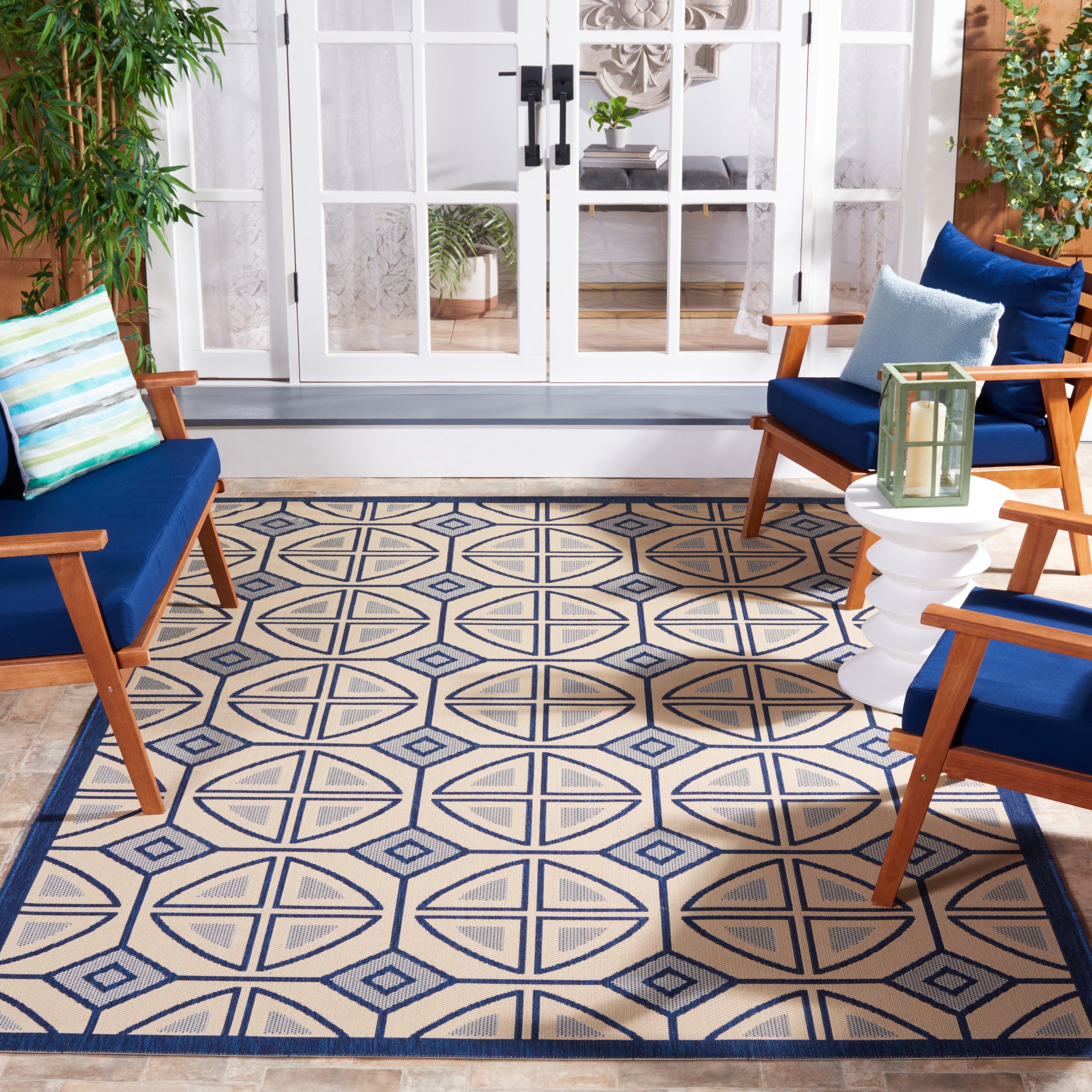 Tapis de jardin imperméable pour intérieur/extérieur SAFAVIEH Courtyard Saundra