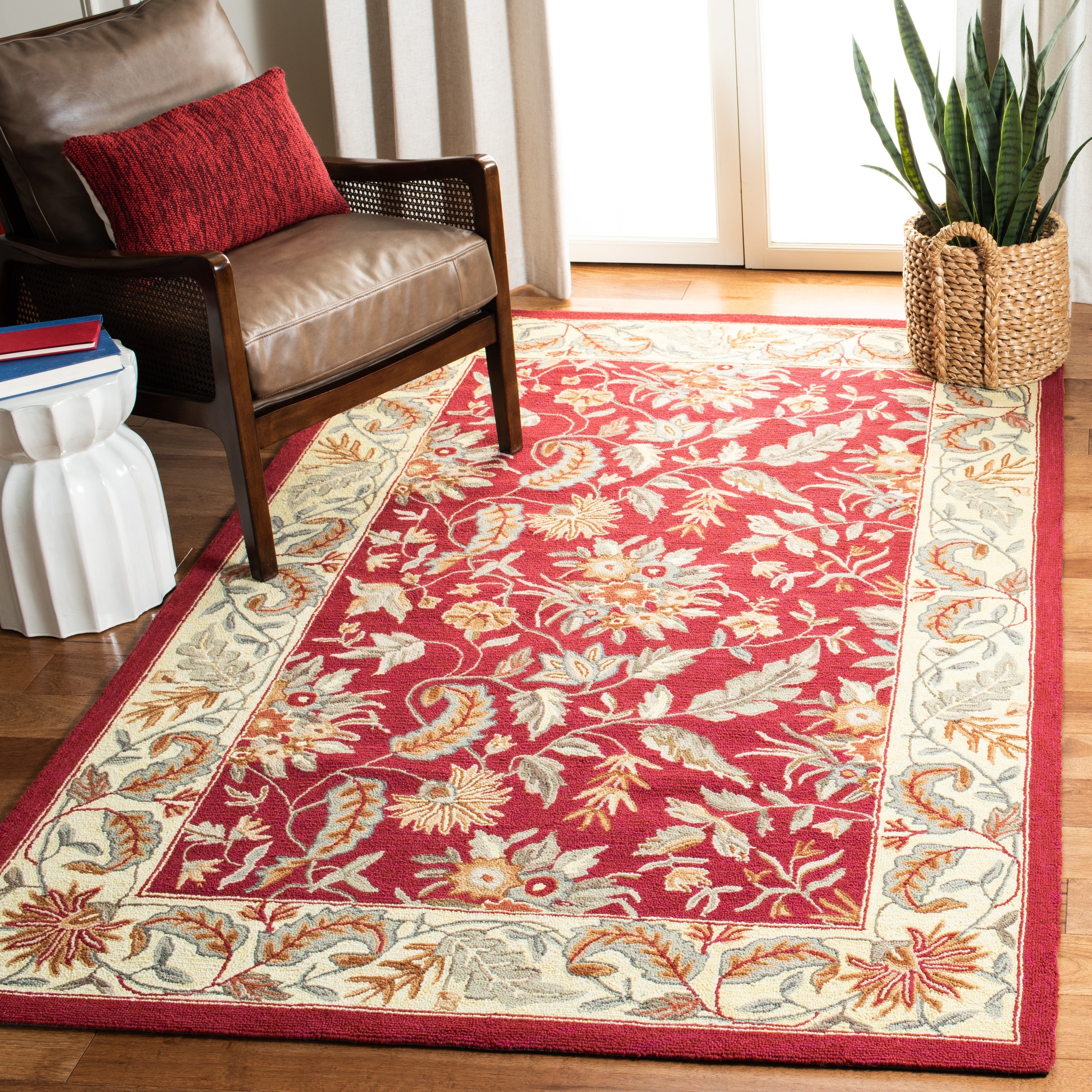 Tapis en laine floral fait main Chelsea Malda de style campagnard français SAFAVIEH