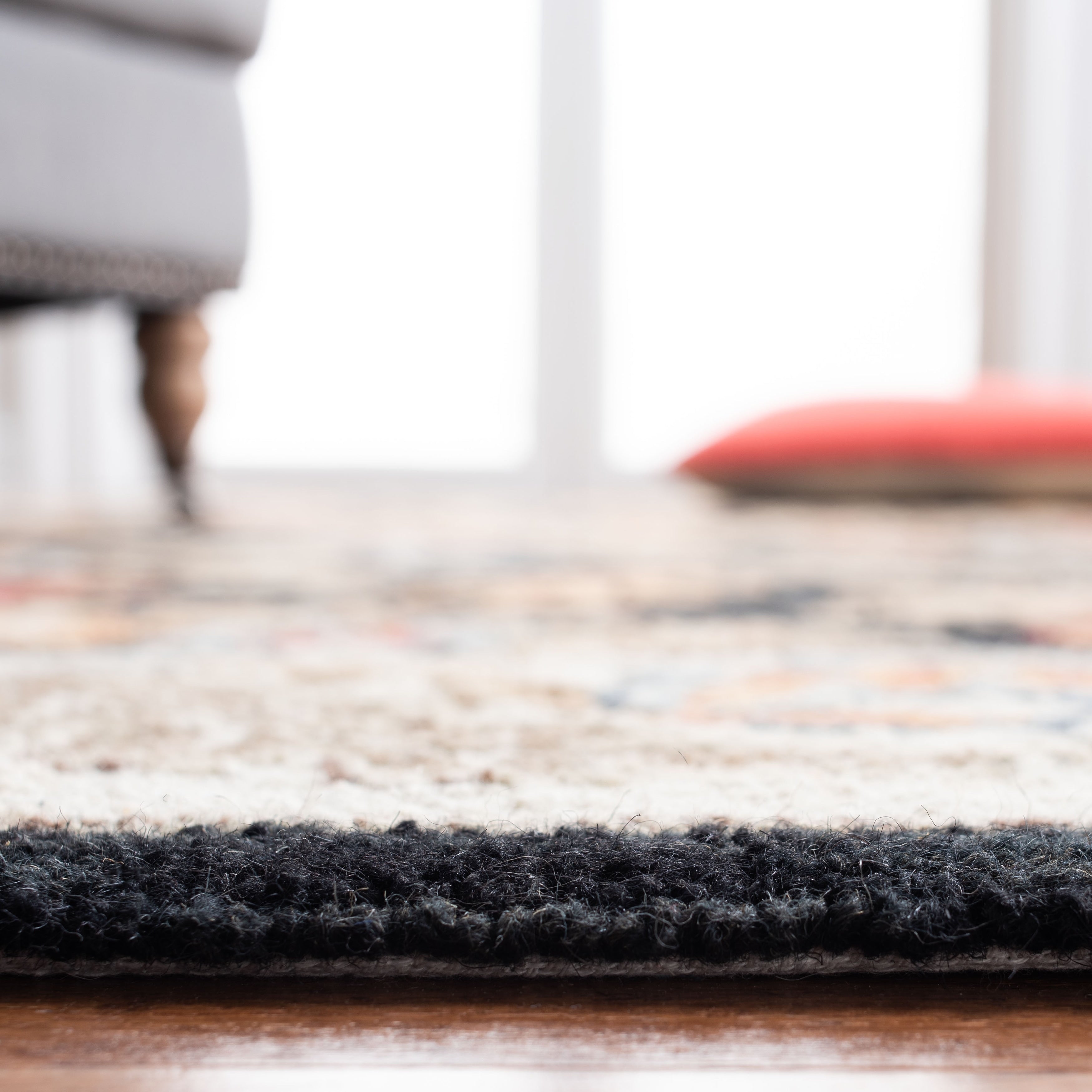 Tapis en laine floral fait main Chelsea Malda de style campagnard français SAFAVIEH