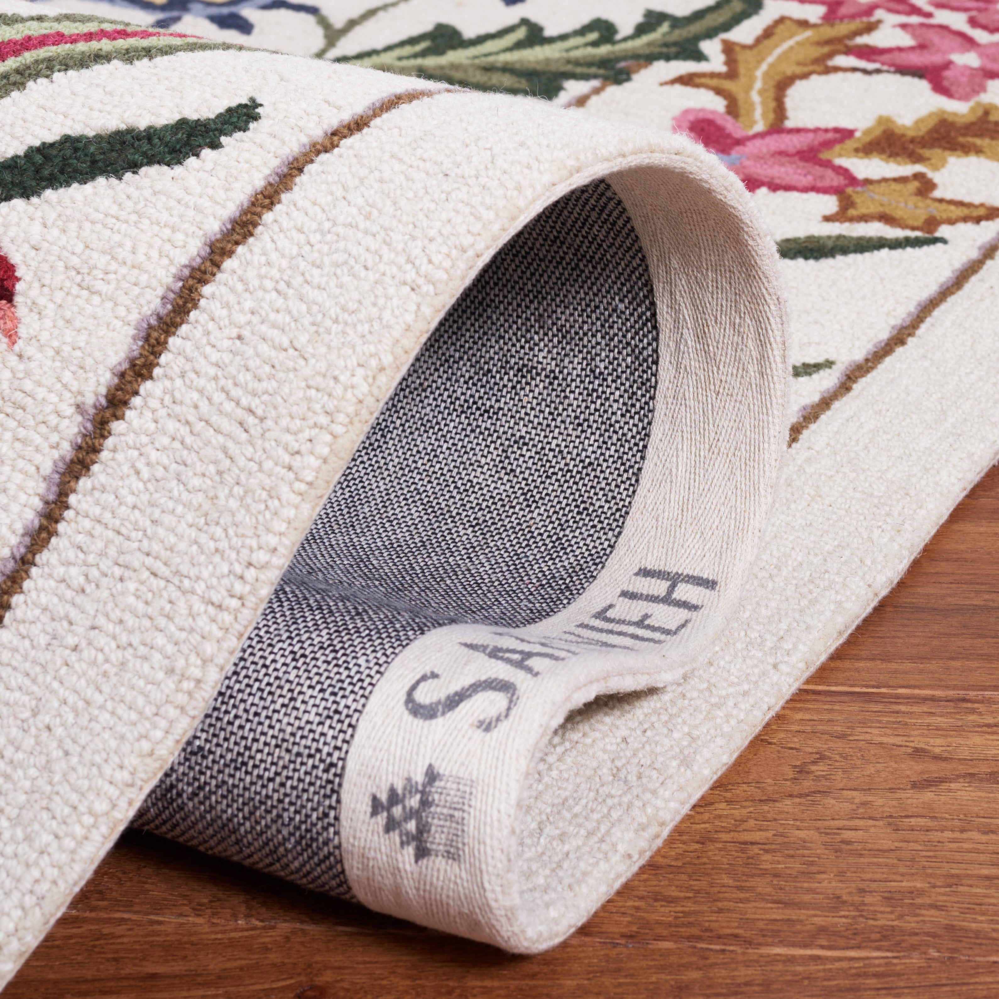 Tapis oriental en laine fait main SAFAVIEH Chelsea Todora