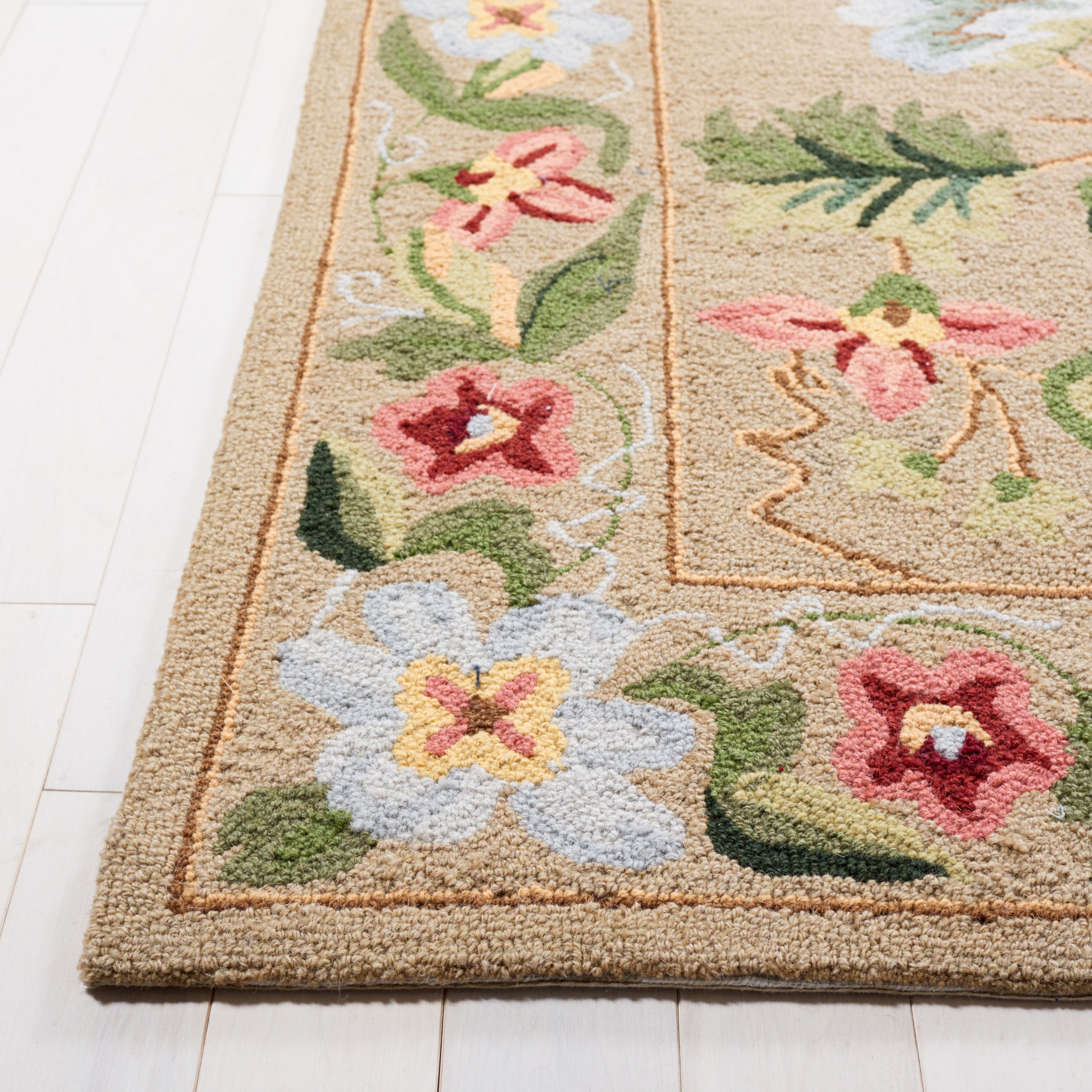 Tapis en laine floral Chelsea Yauhenia fait main SAFAVIEH de style campagnard français
