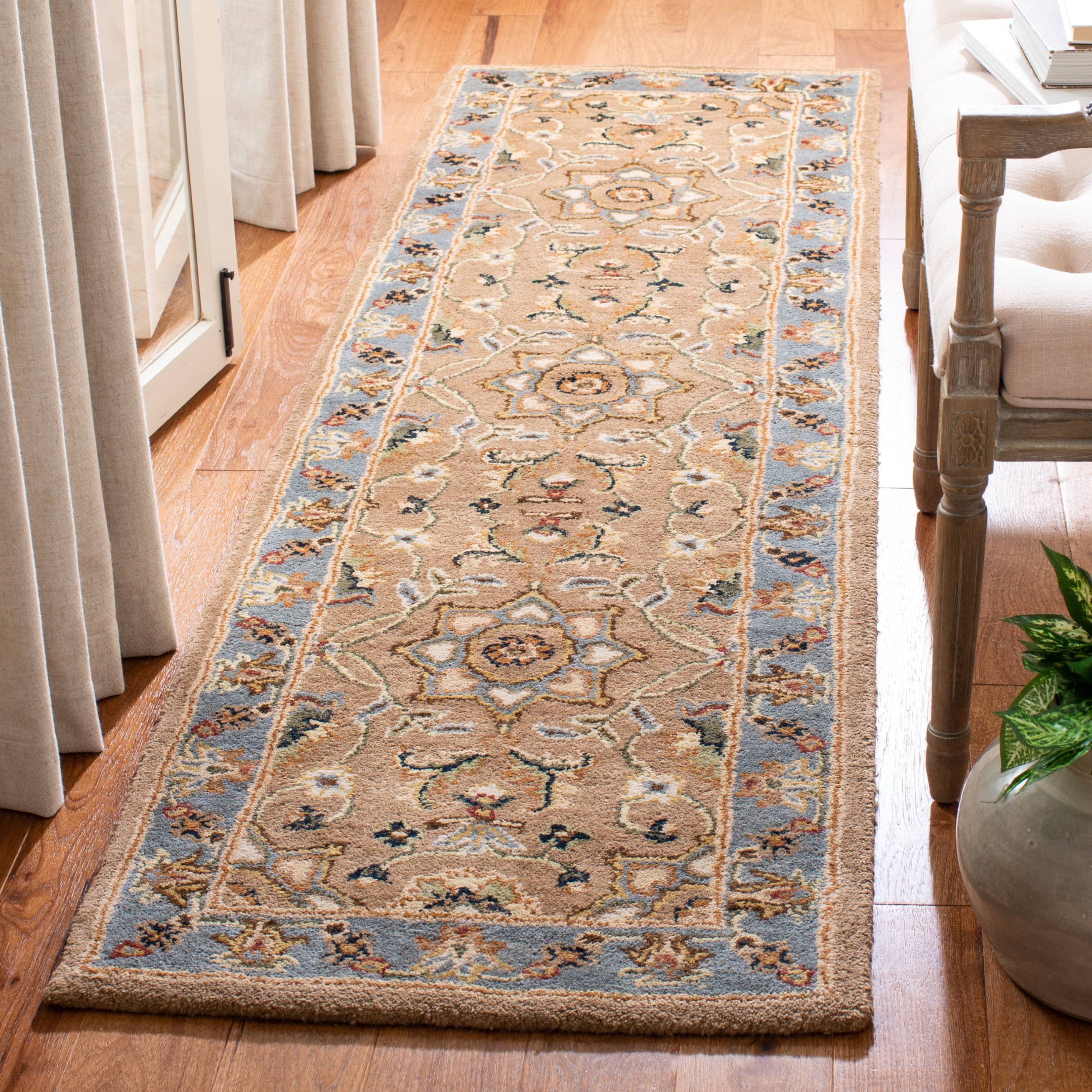 Tapis oriental traditionnel en laine Marharita classique fait main SAFAVIEH