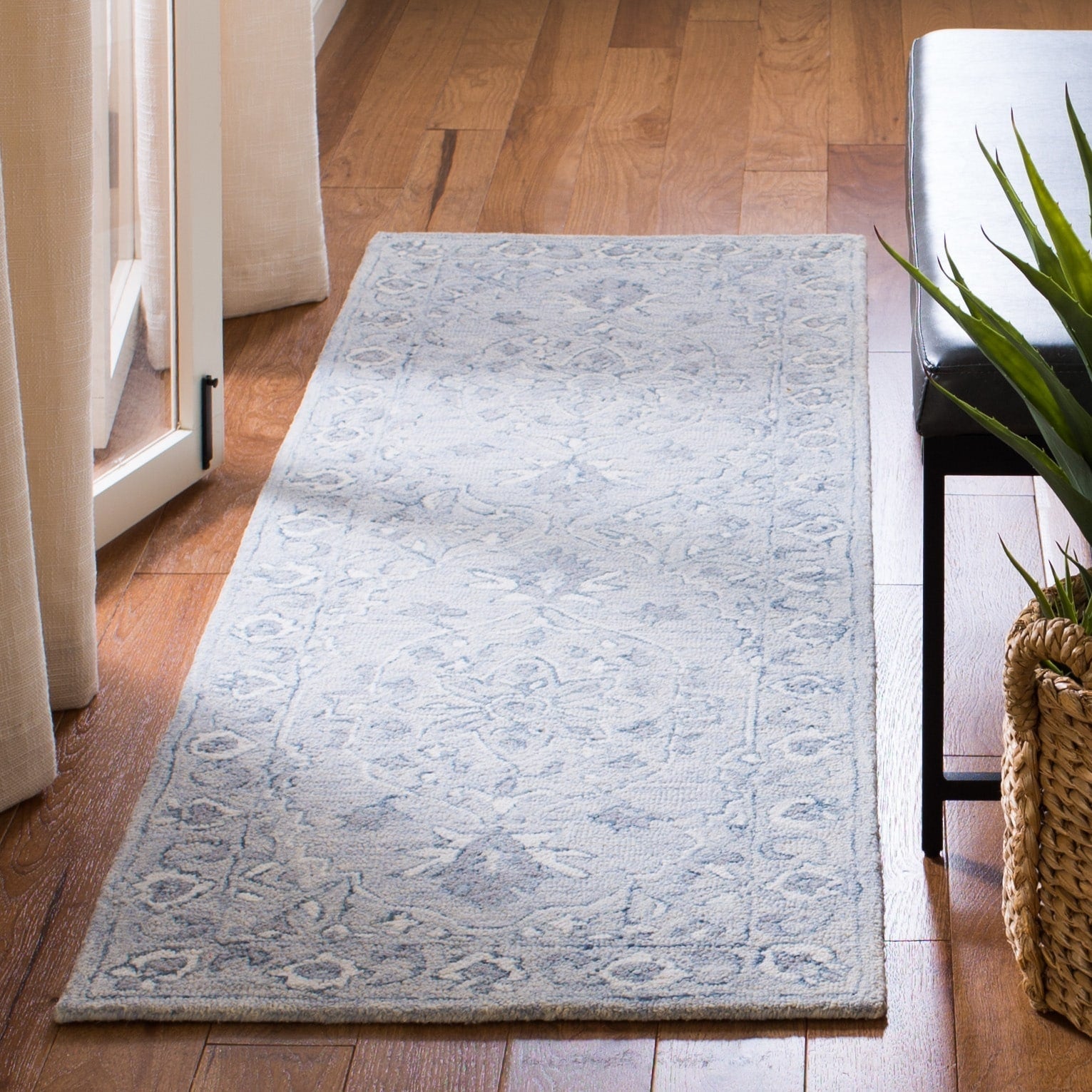Tapis en laine Torbjorg fait main en micro-boucles SAFAVIEH