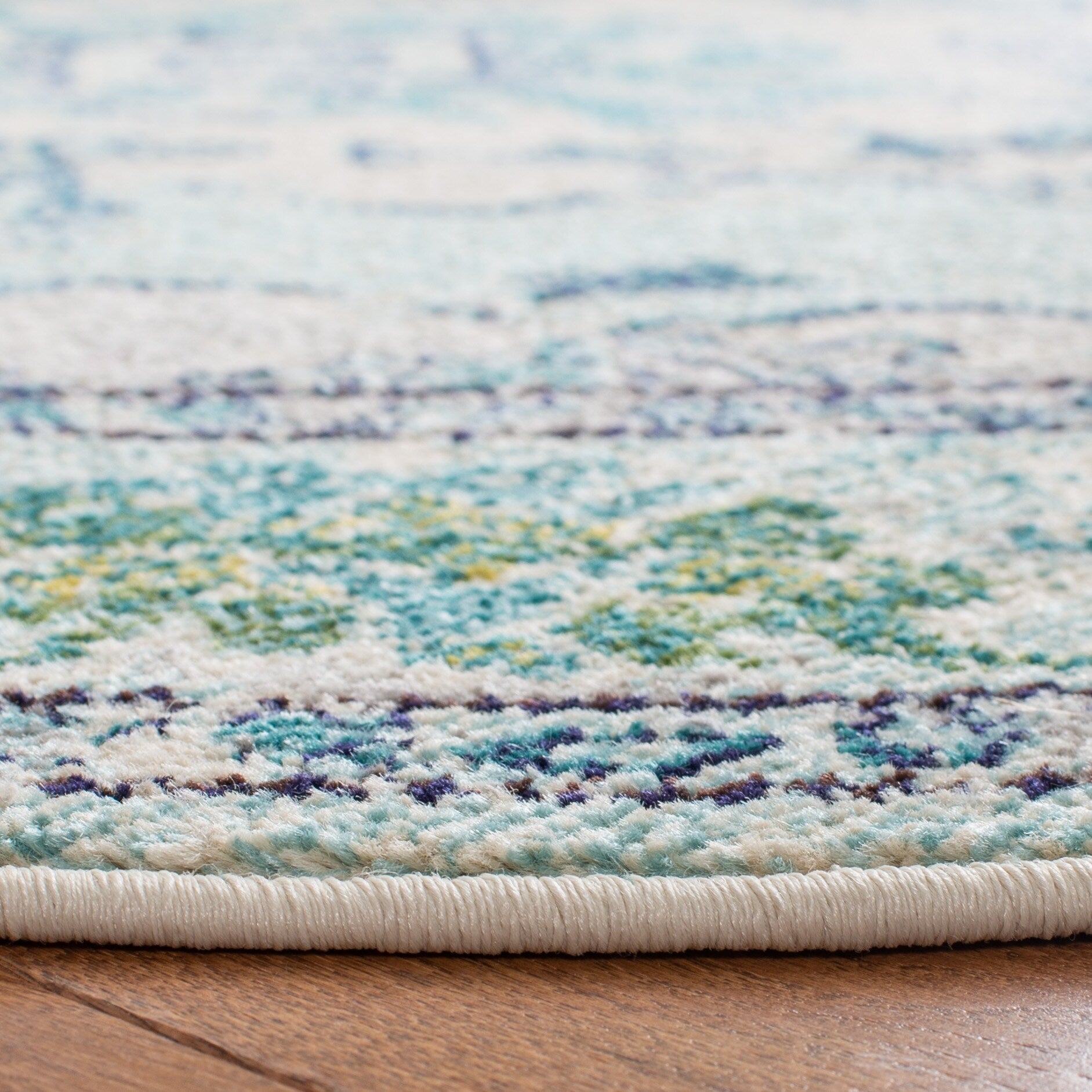 Tapis décoratif style médaillon bohème Monaco Oceane de SAFAVIEH