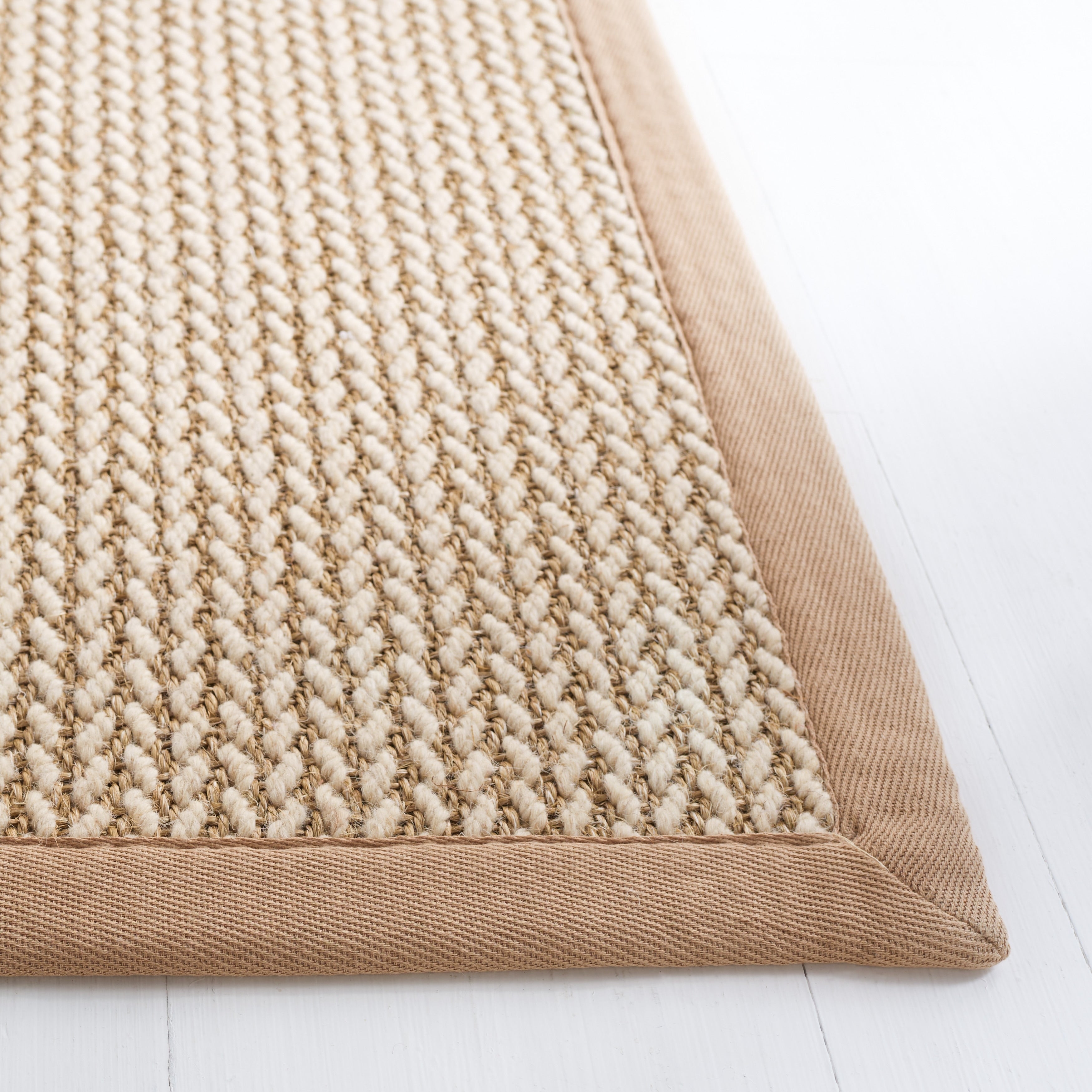 Tapis SAFAVIEH en fibre naturelle Evia sisal et laine