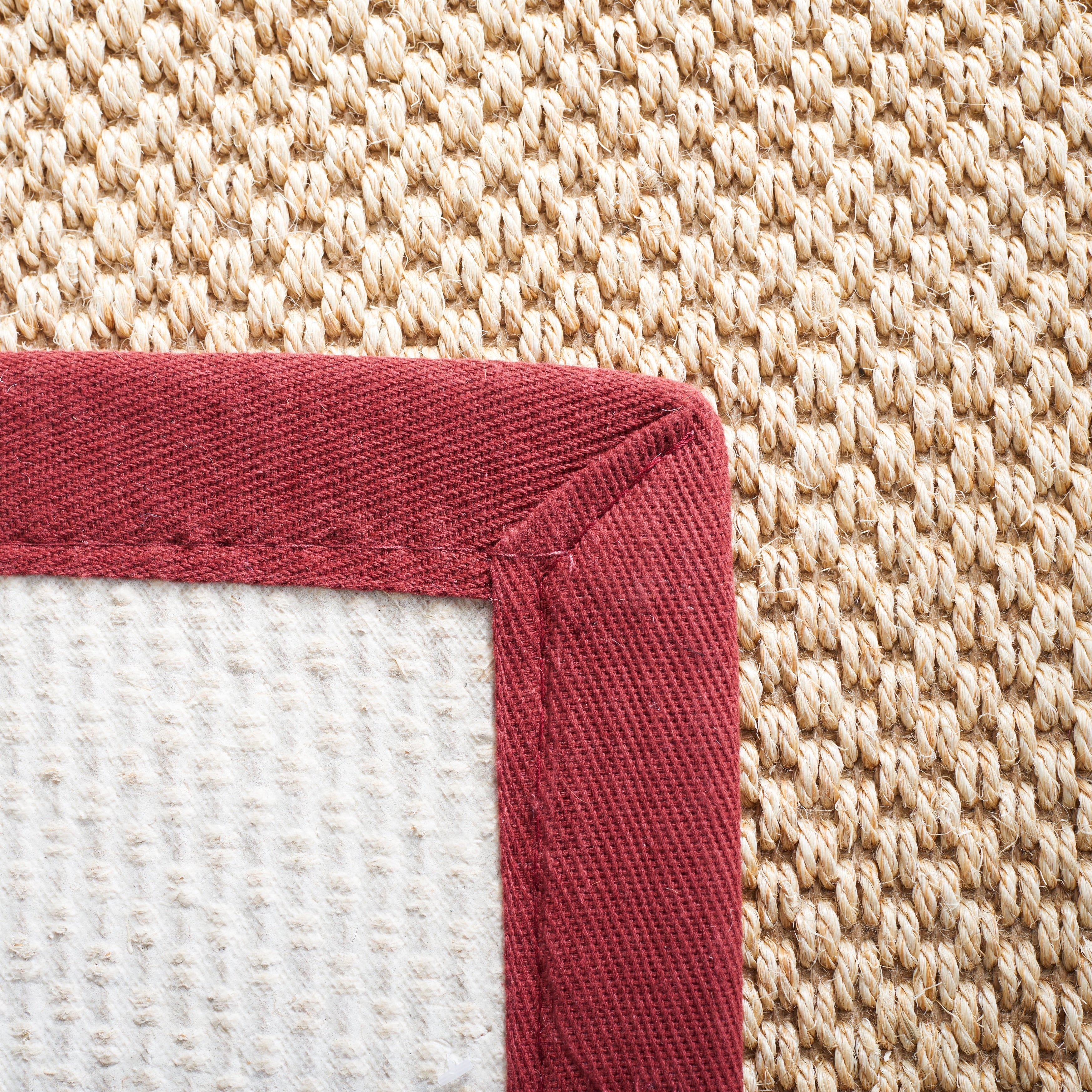 Tapis en sisal à bordure décontractée Venus en fibre naturelle SAFAVIEH