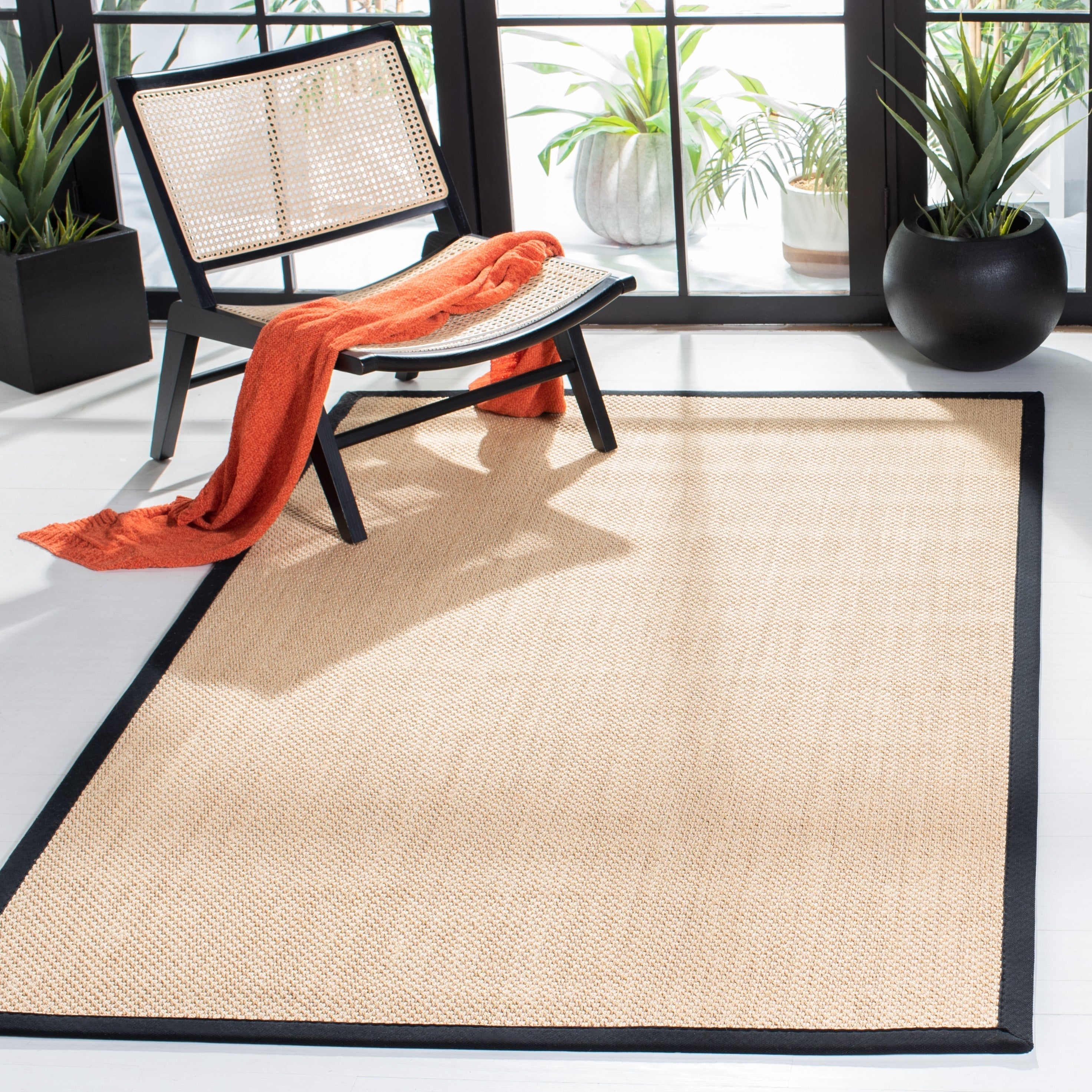 Tapis en sisal à bordure décontractée Venus en fibre naturelle SAFAVIEH