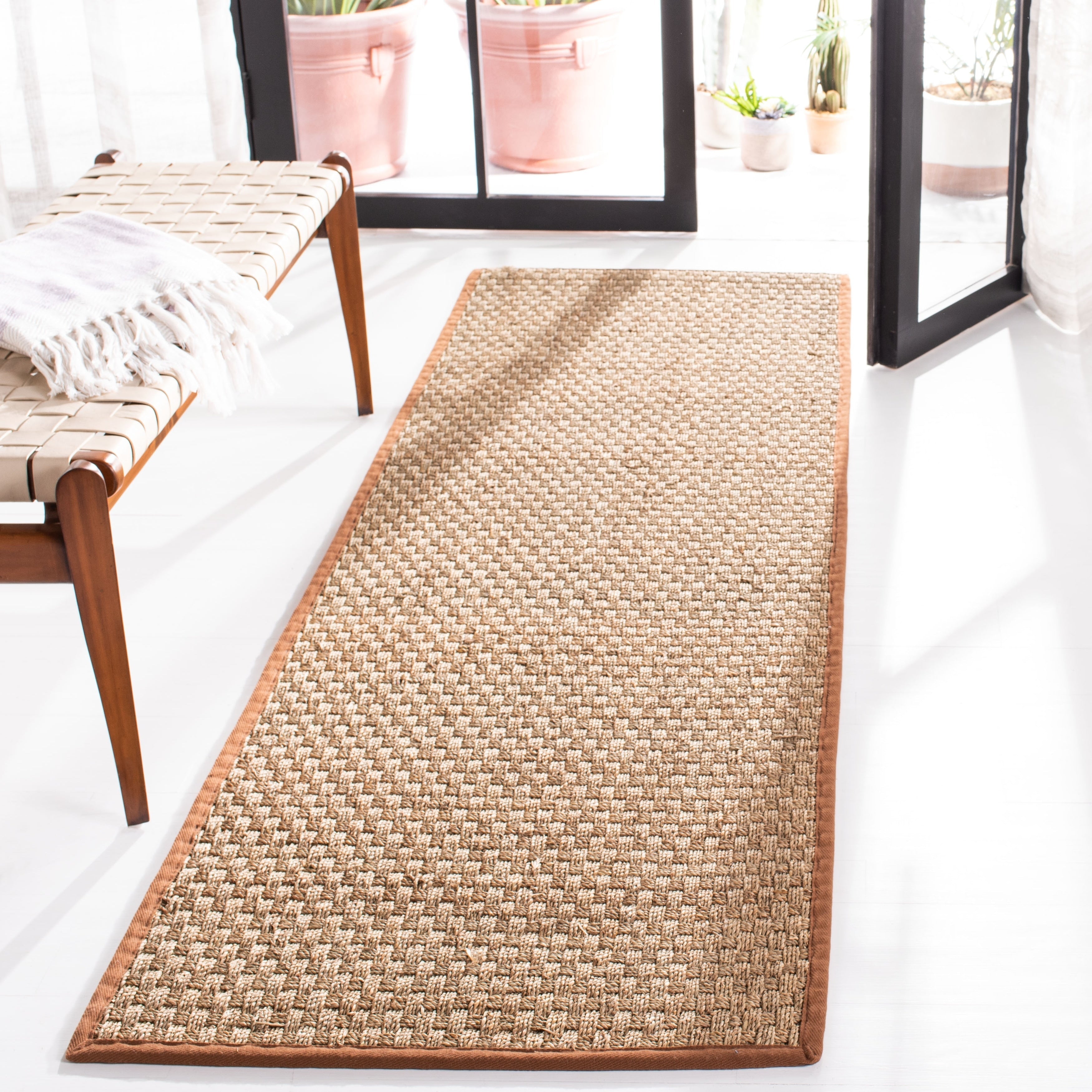 Tapis en jonc de mer tissé en fibre naturelle Zymryd SAFAVIEH