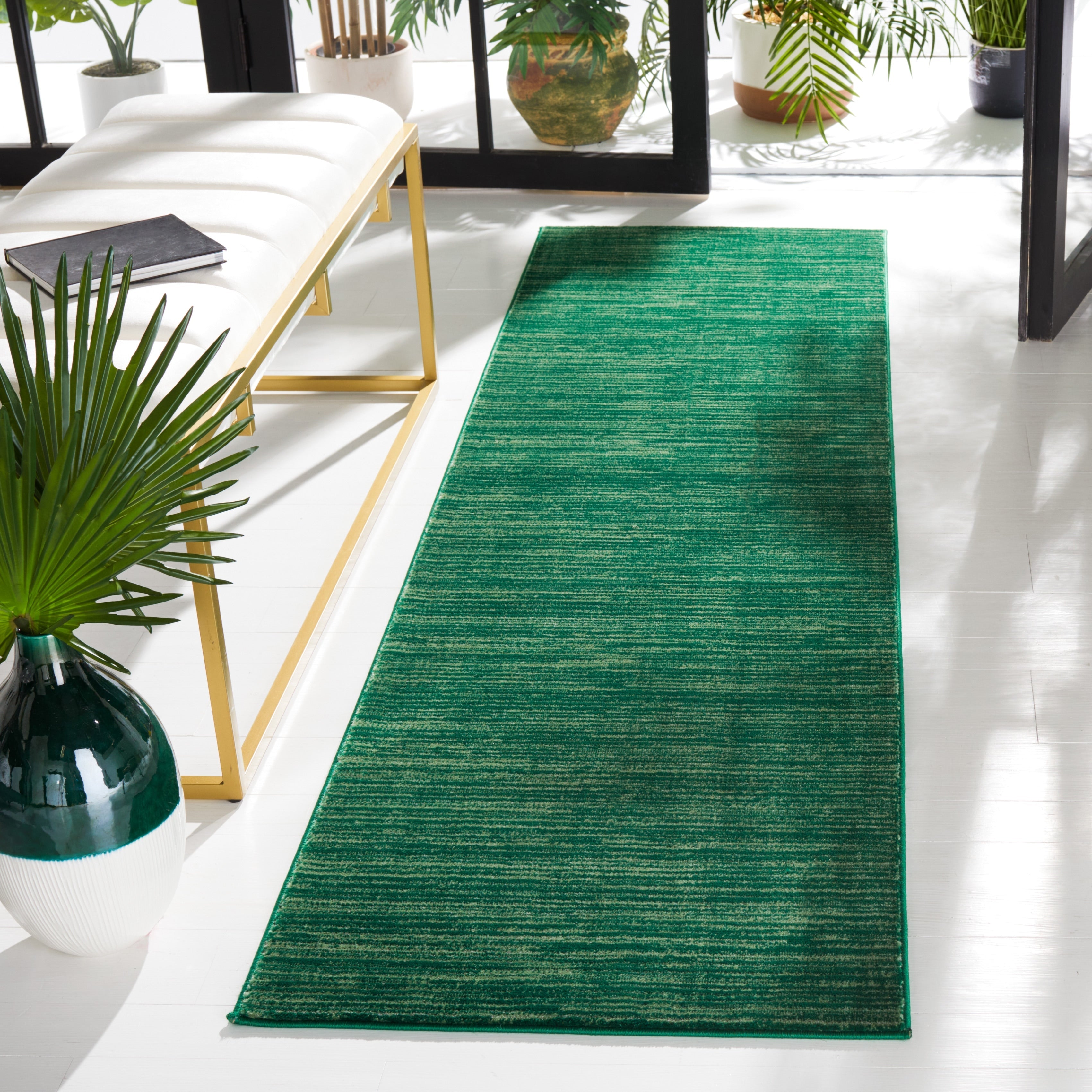 Tapis moderne SAFAVIEH Vision Sunanda aux tons ombrés.