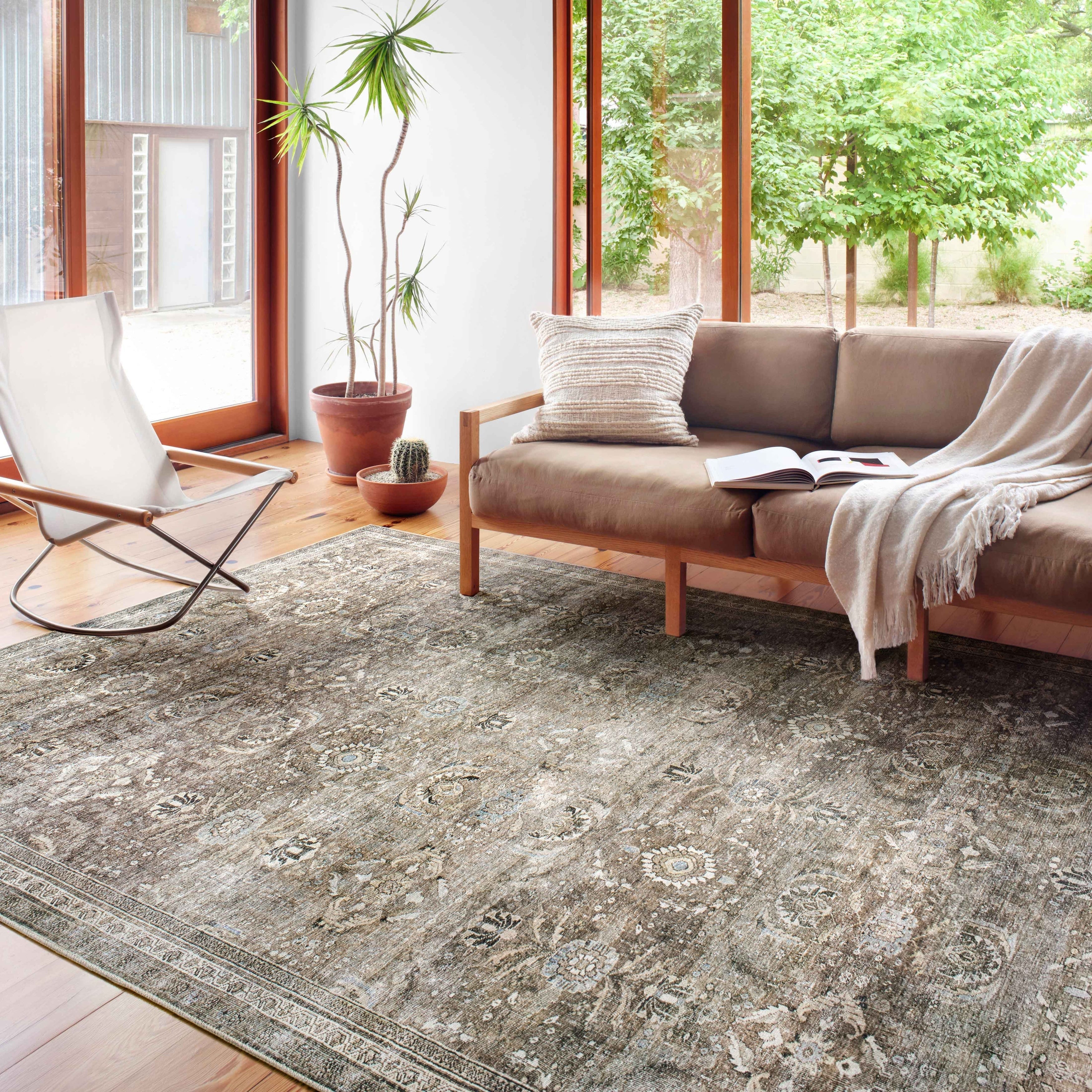 Tapis imprimé vintage vieilli Isabelle d'Alexander Home, style shabby chic