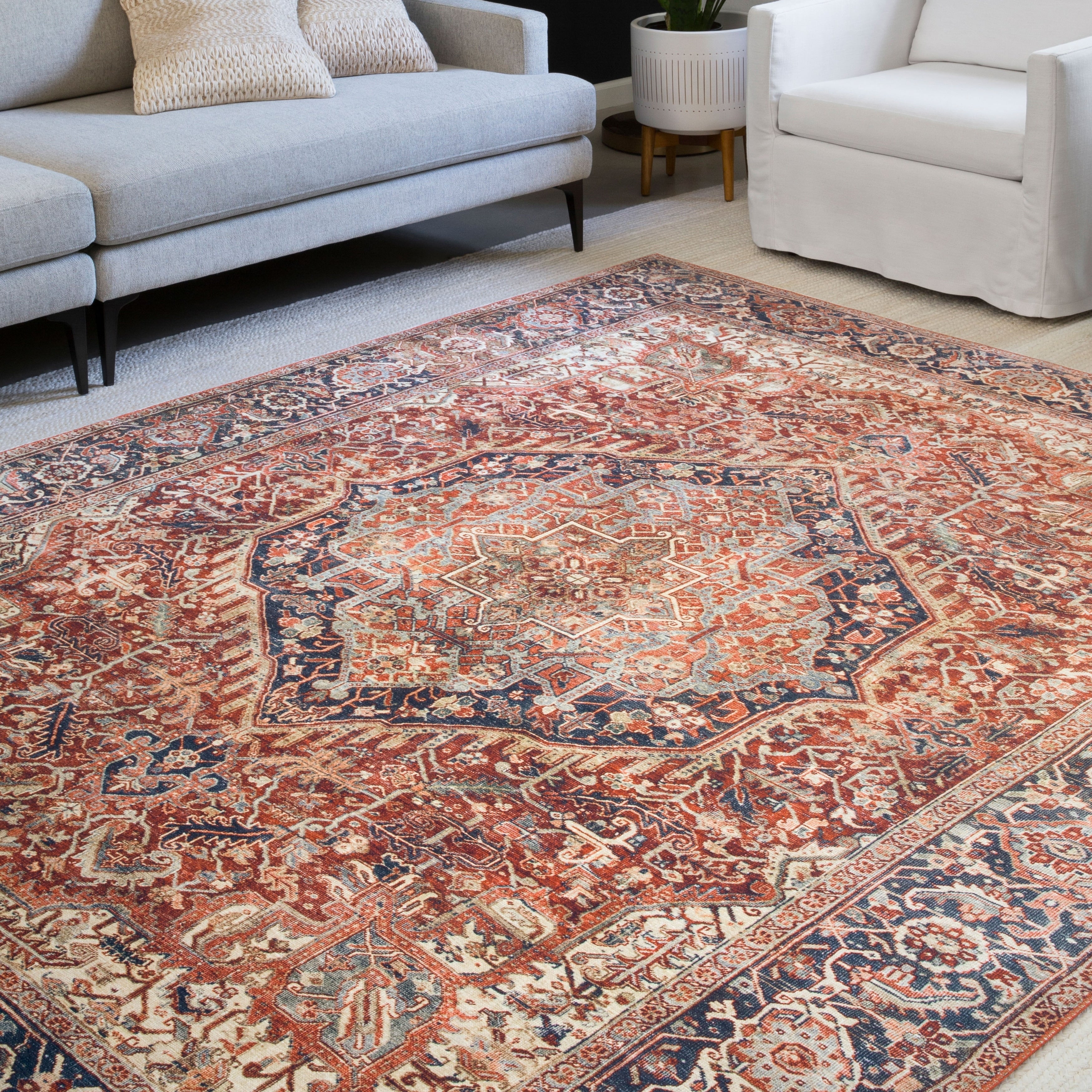 Tapis imprimé traditionnel à bordure vintage Isabelle d'Alexander Home