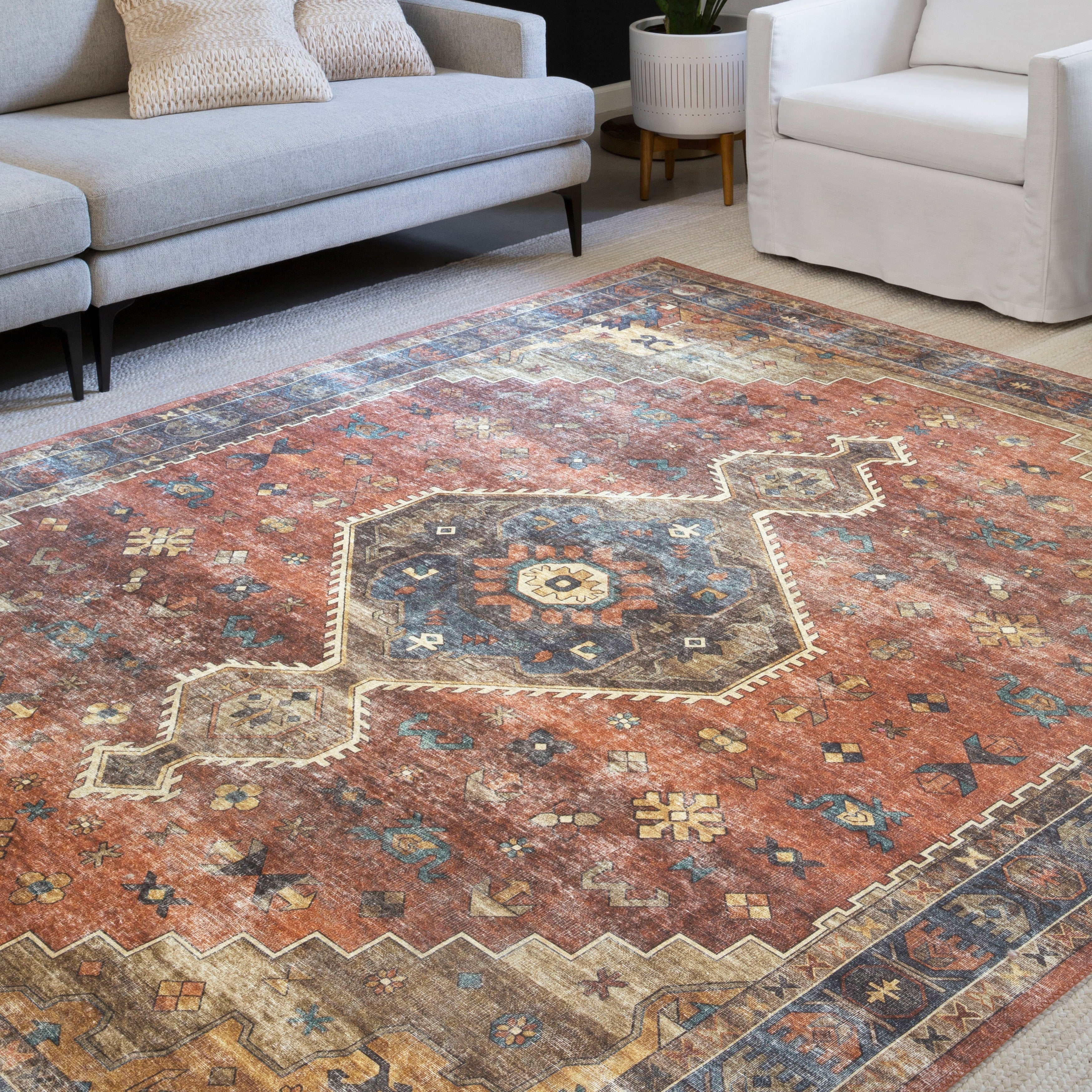 Tapis à imprimé vintage aztèque de transition Leanne d'Alexander Home
