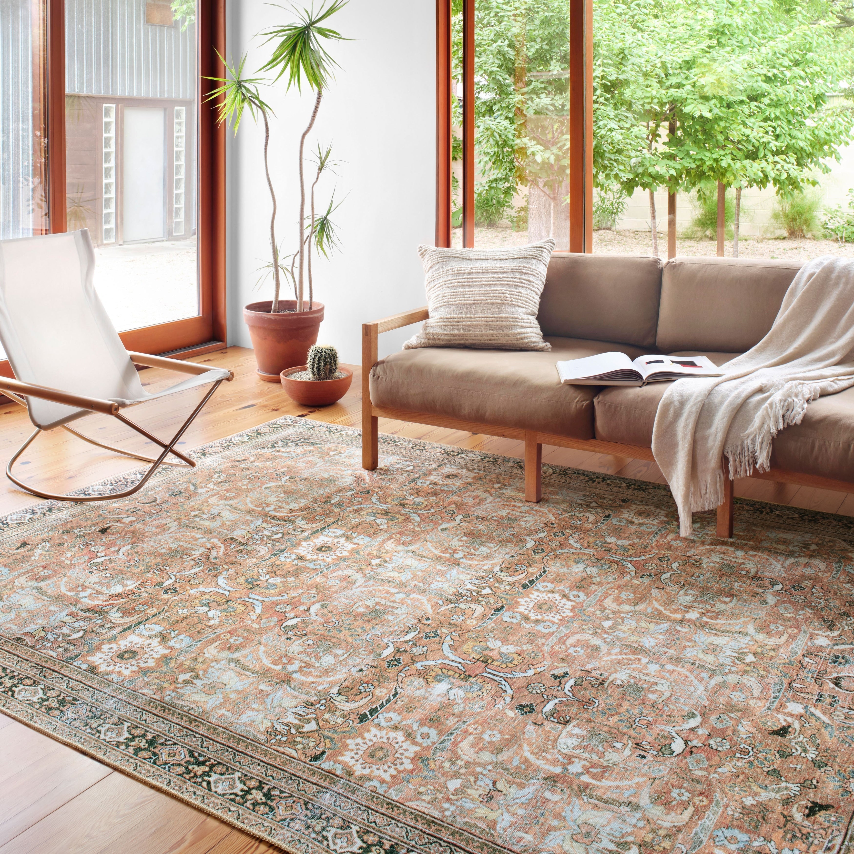 Tapis vintage à imprimé botanique Sophia d'Alexander Home