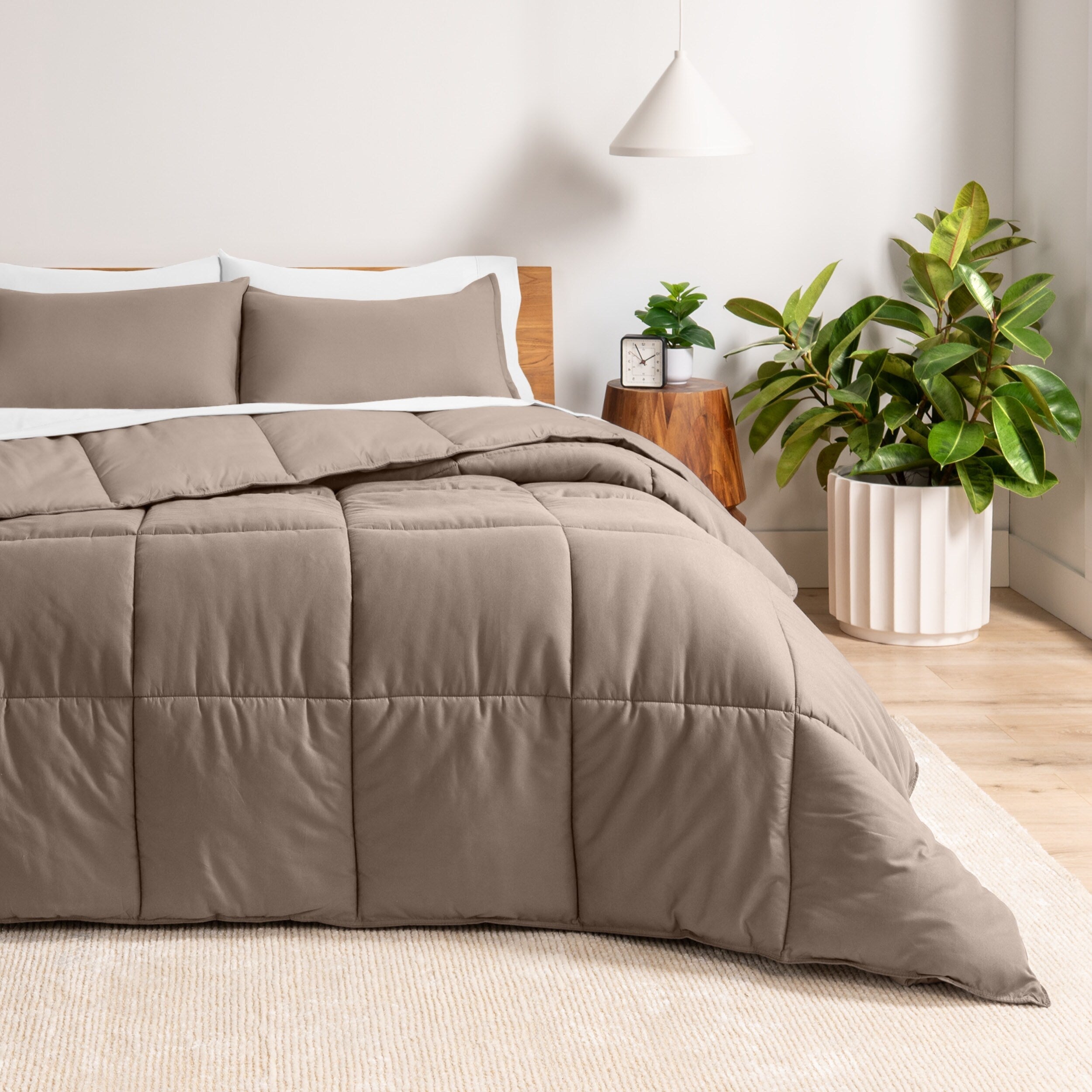 Ensemble de couette hypoallergénique en duvet alternatif Bare Home